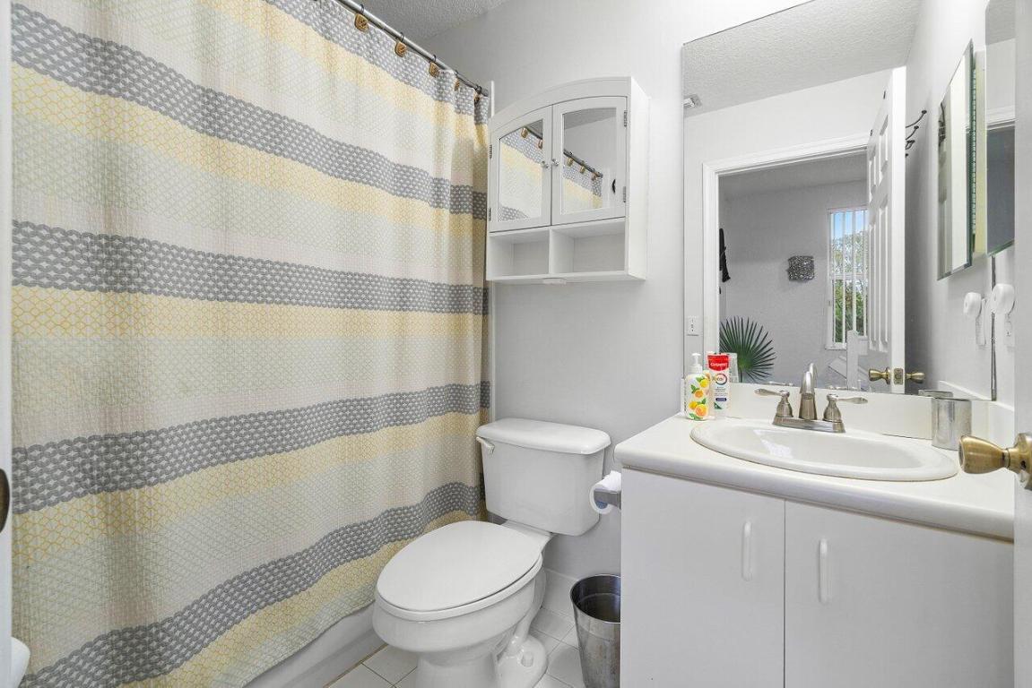 938 Summit Lake Drive