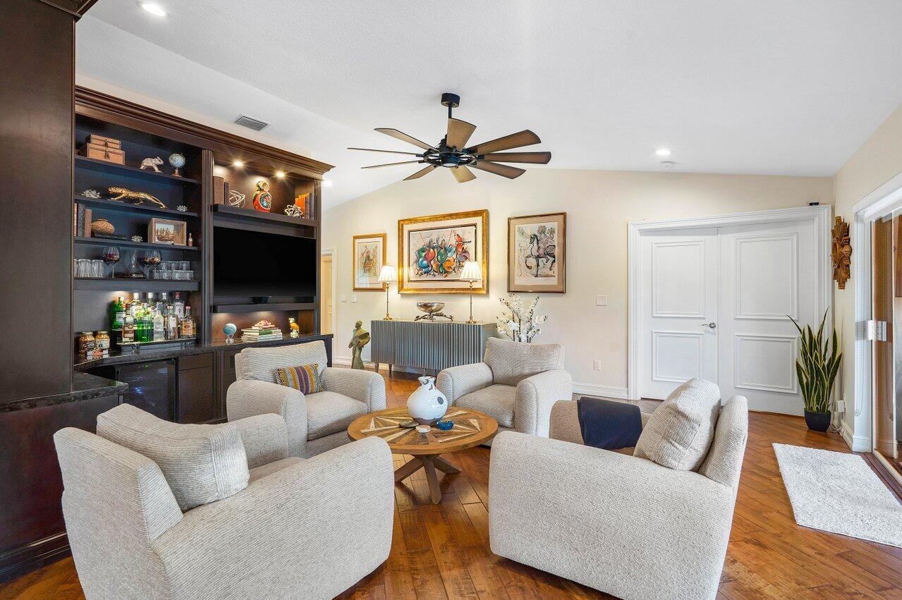 2901 NW 24th Terrace