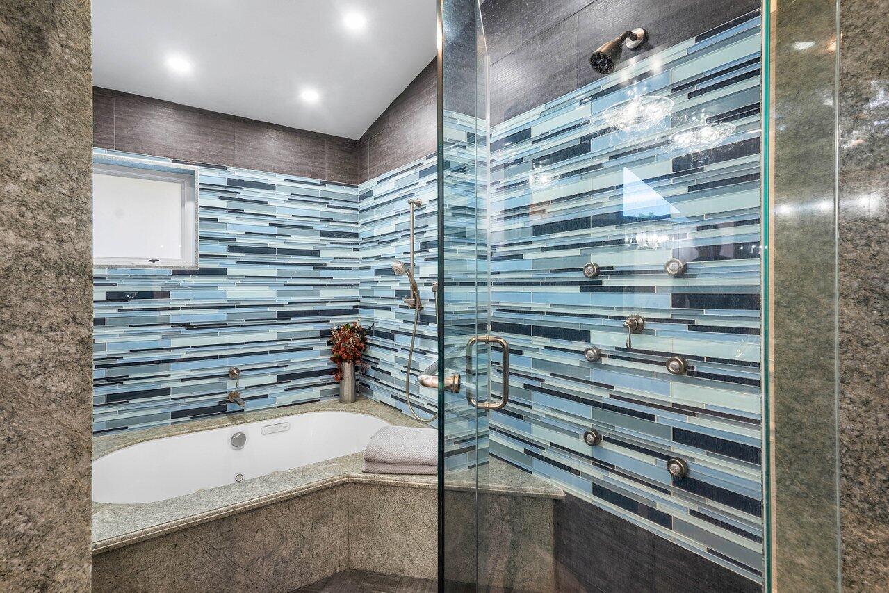 2901 NW 24th Terrace