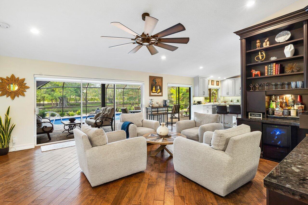 2901 NW 24th Terrace