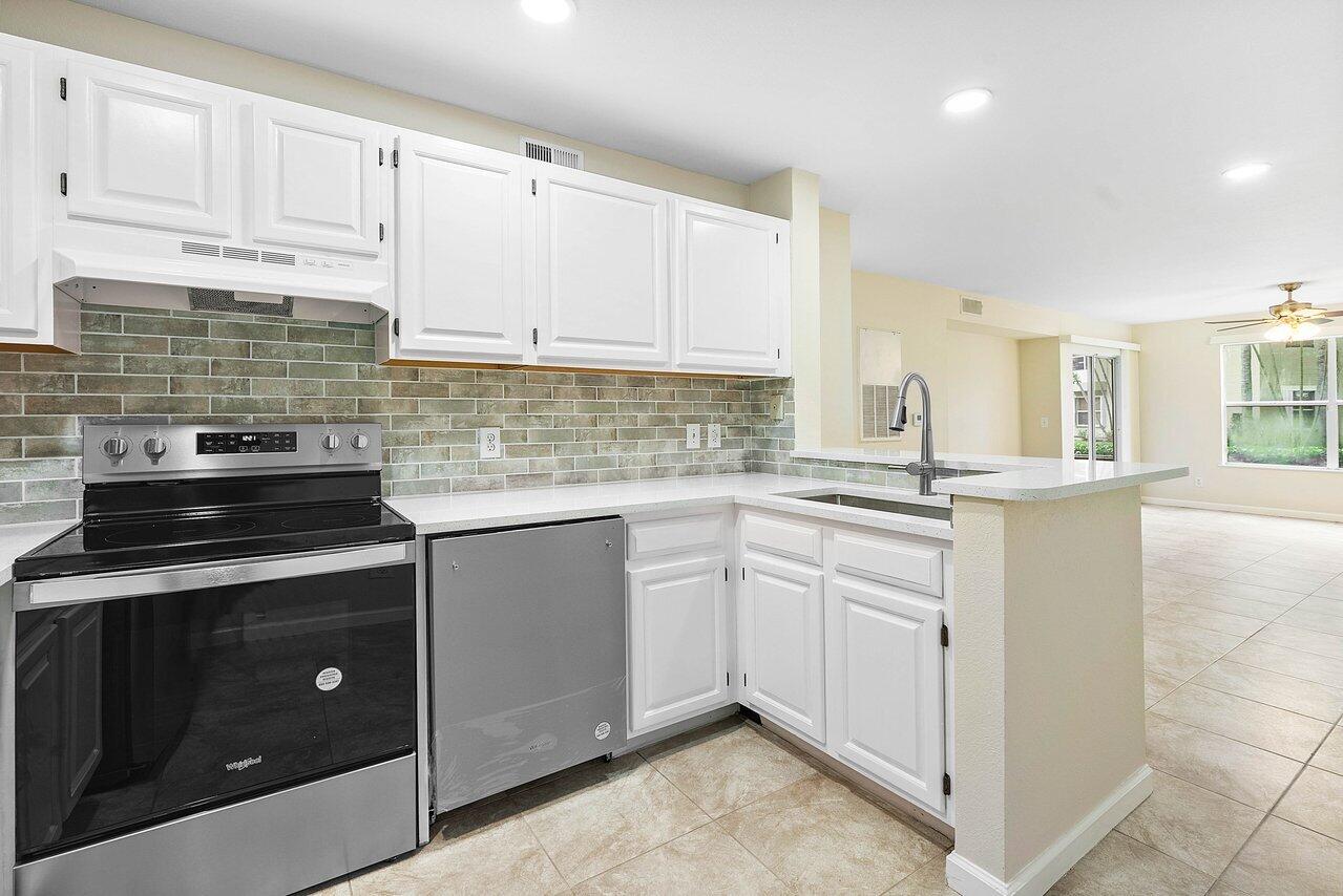 1885 Palm Cove Boulevard Unit: 10-103