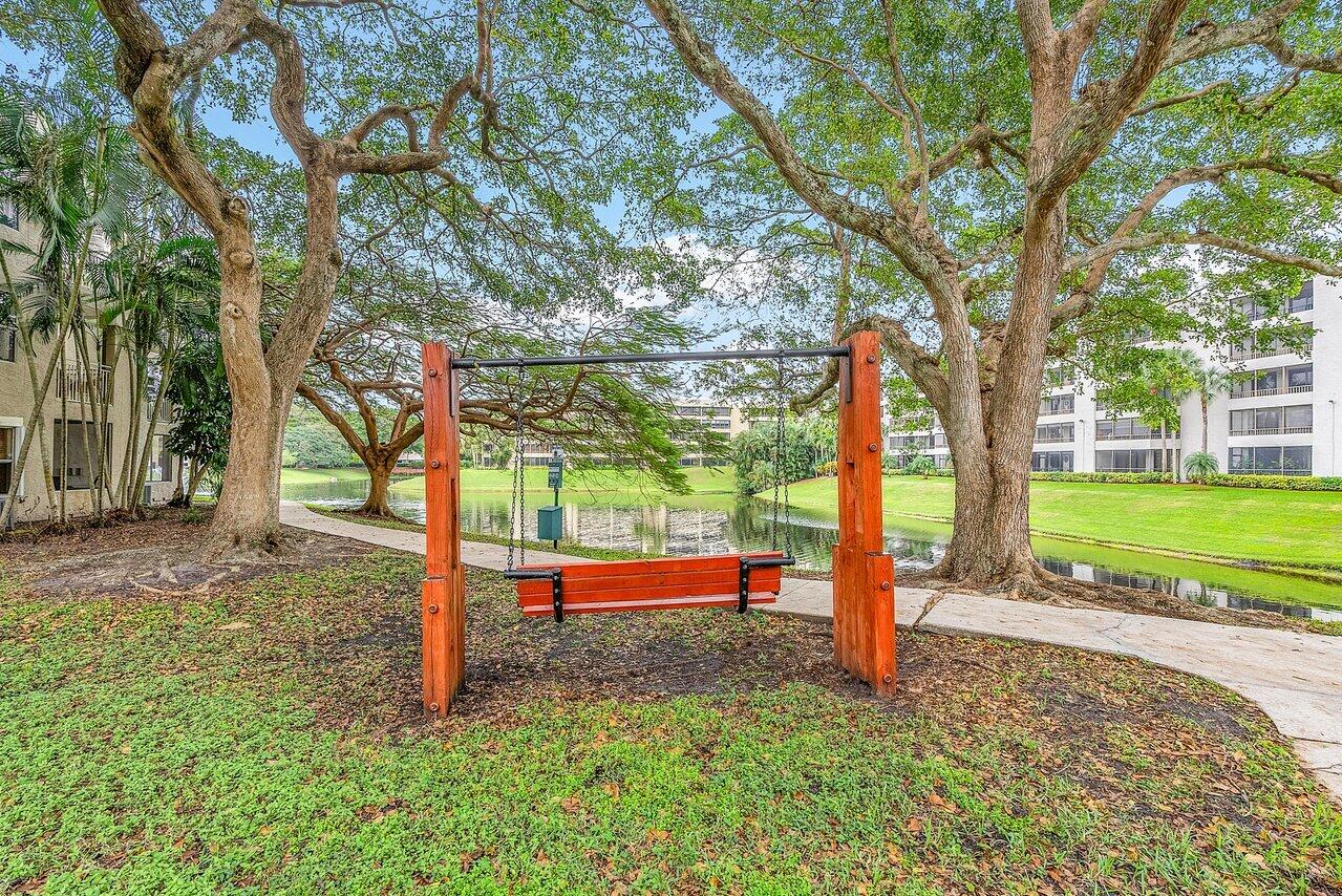 1885 Palm Cove Boulevard Unit: 10-103
