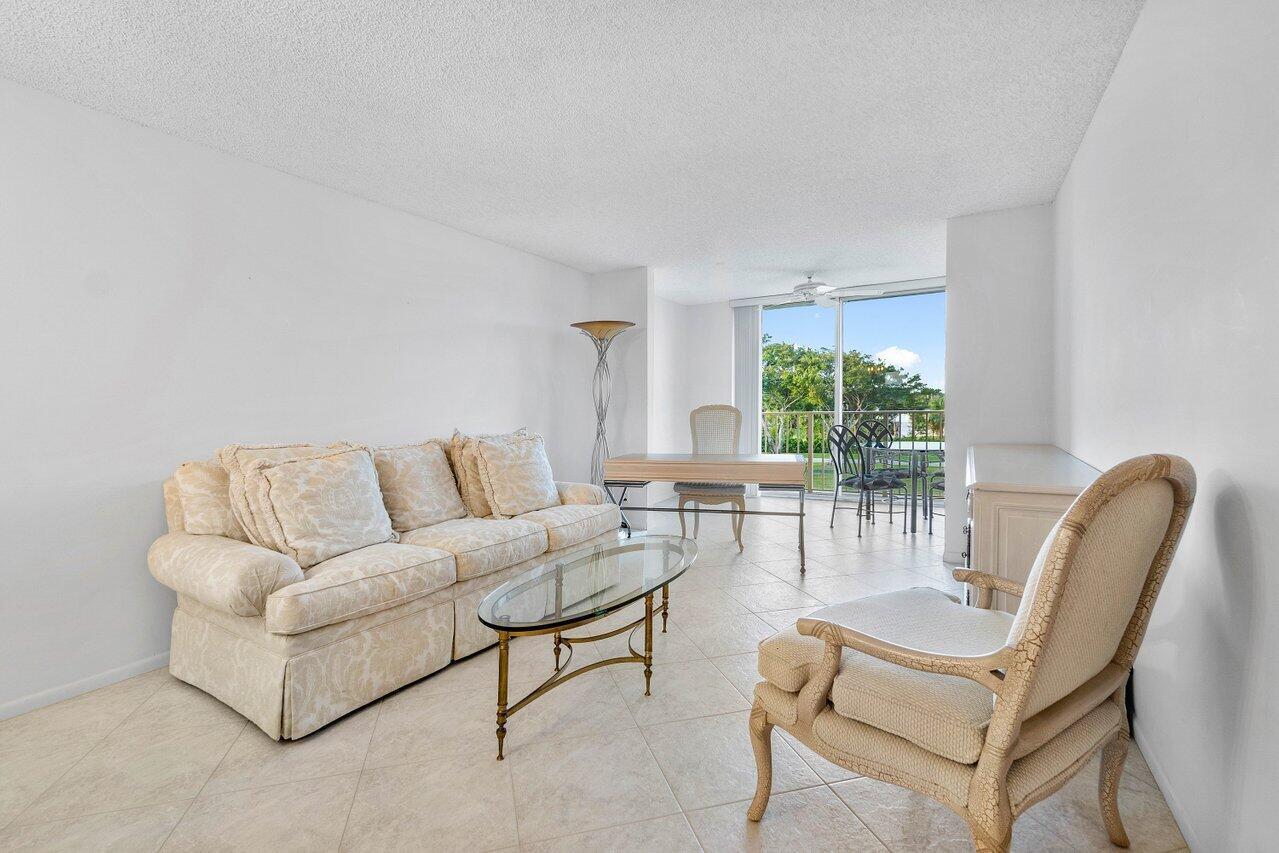 7145 Huntington Lane Unit: 402