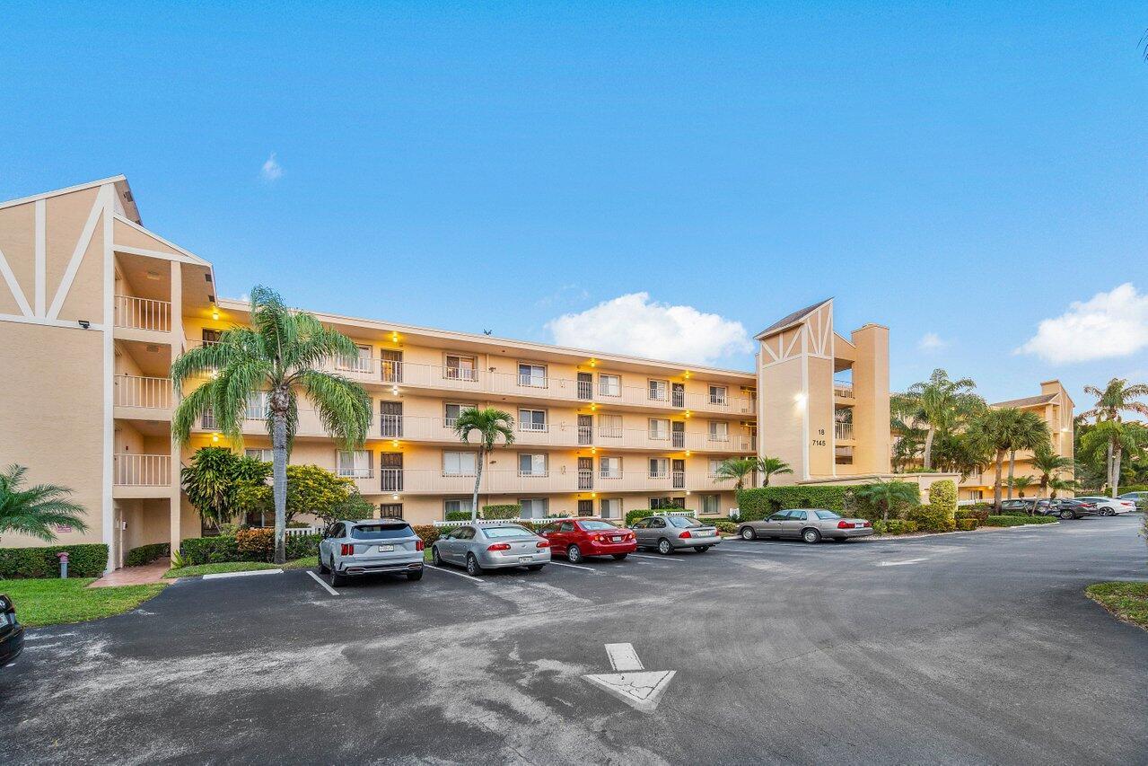 7145 Huntington Lane Unit: 402