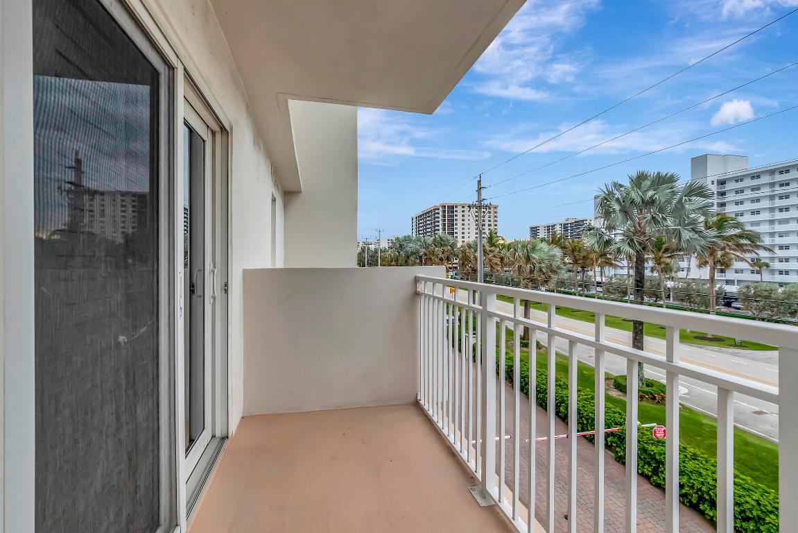 3215 S Ocean Boulevard 102, Highland Beach Unit: 102