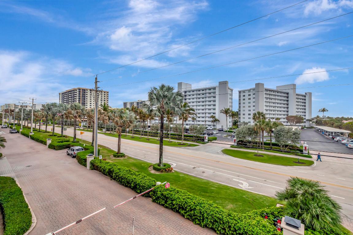 3215 S Ocean Boulevard 102, Highland Beach Unit: 102