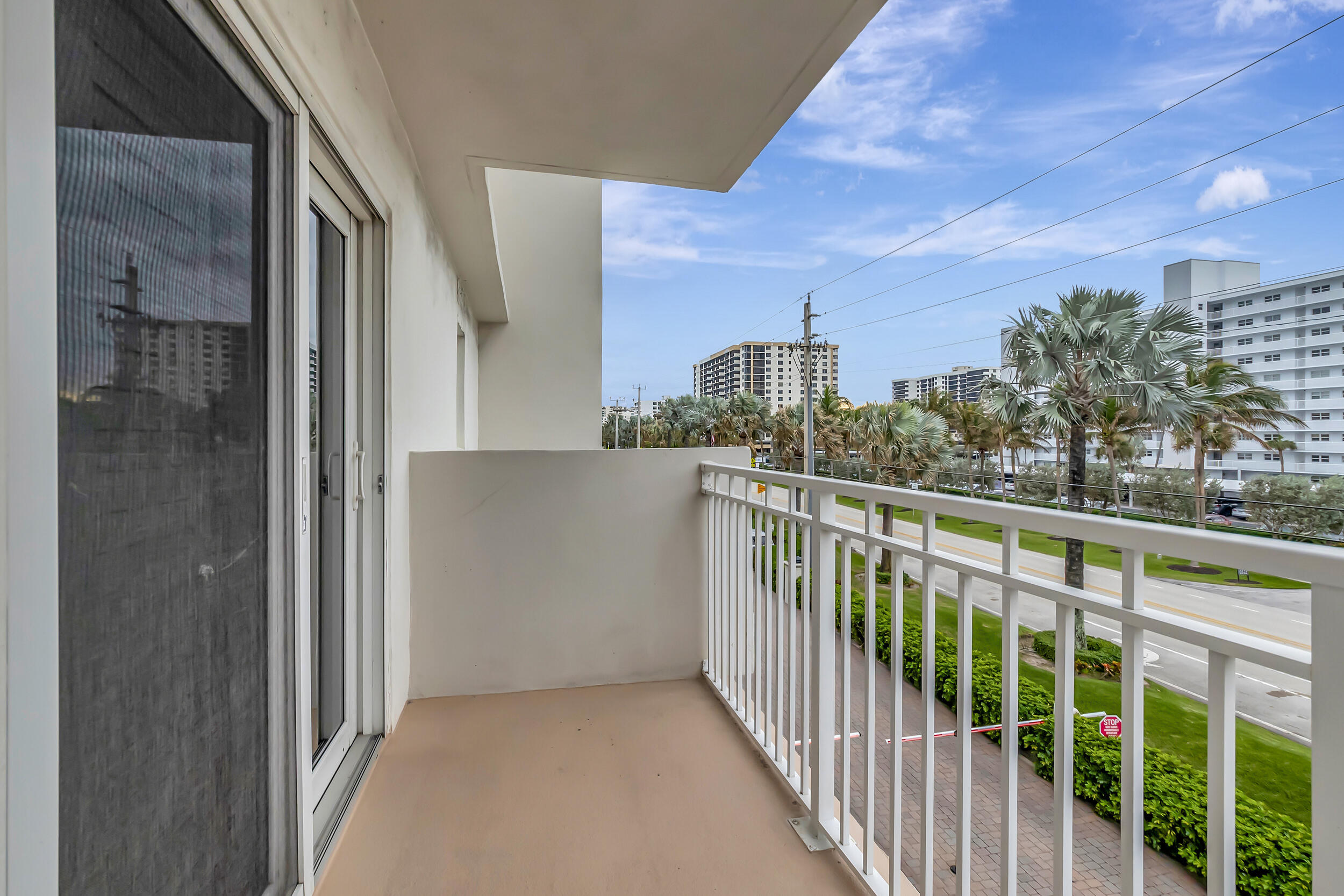 3215 S Ocean Boulevard 102, Highland Beach Unit: 102