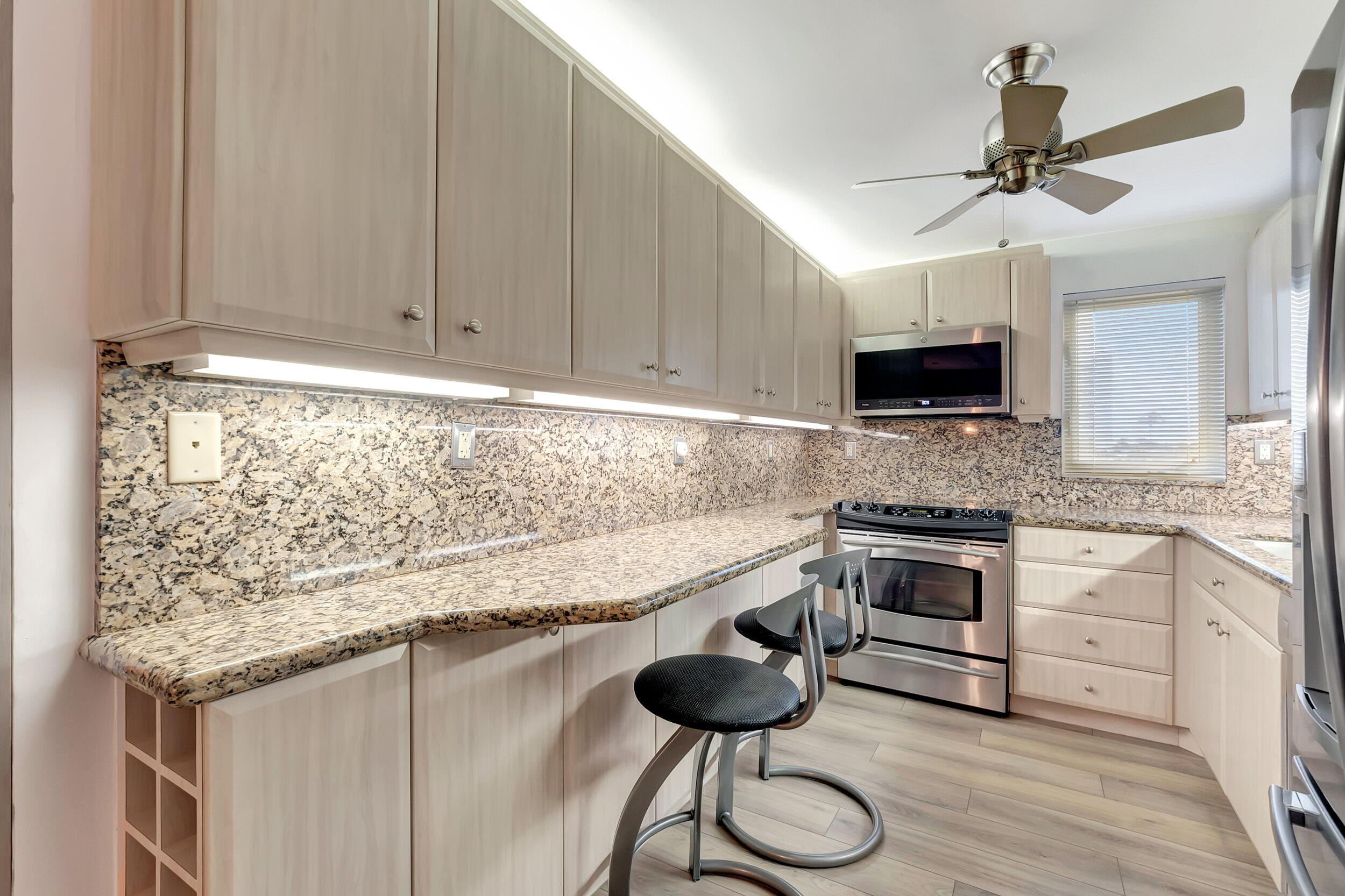 3215 S Ocean Boulevard 102, Highland Beach Unit: 102