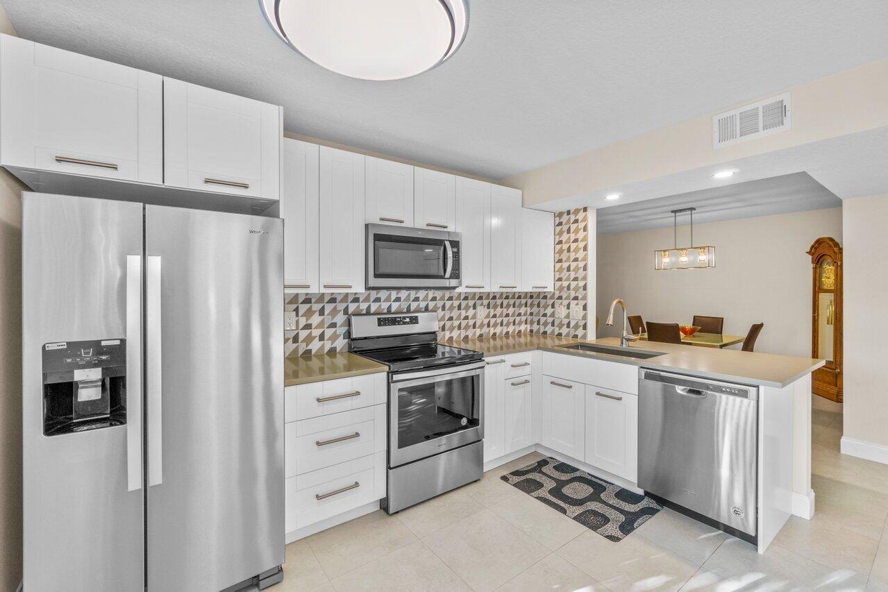15235 Lakes Of Delray Boulevard Unit: 283