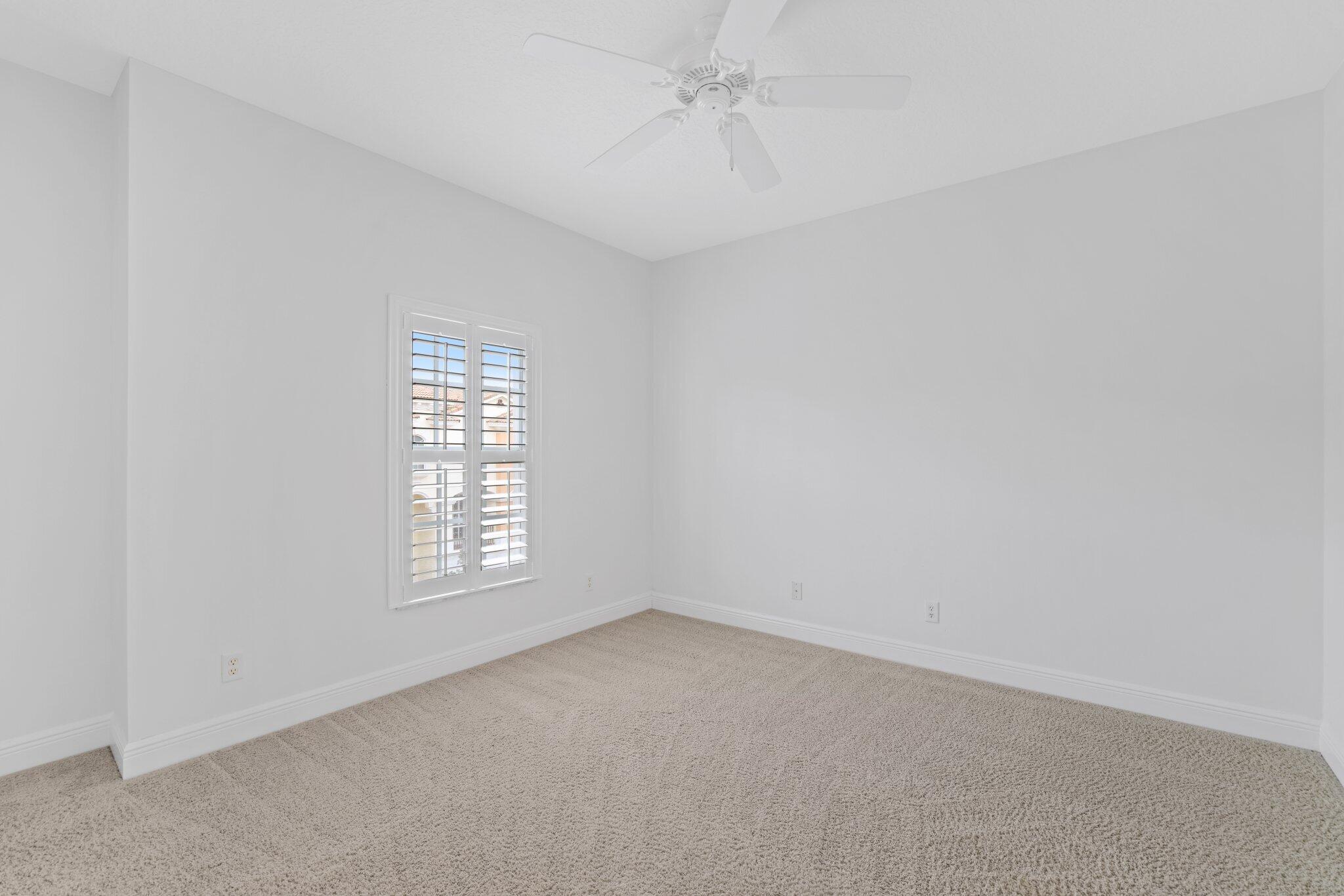 613 NE Francesca Lane