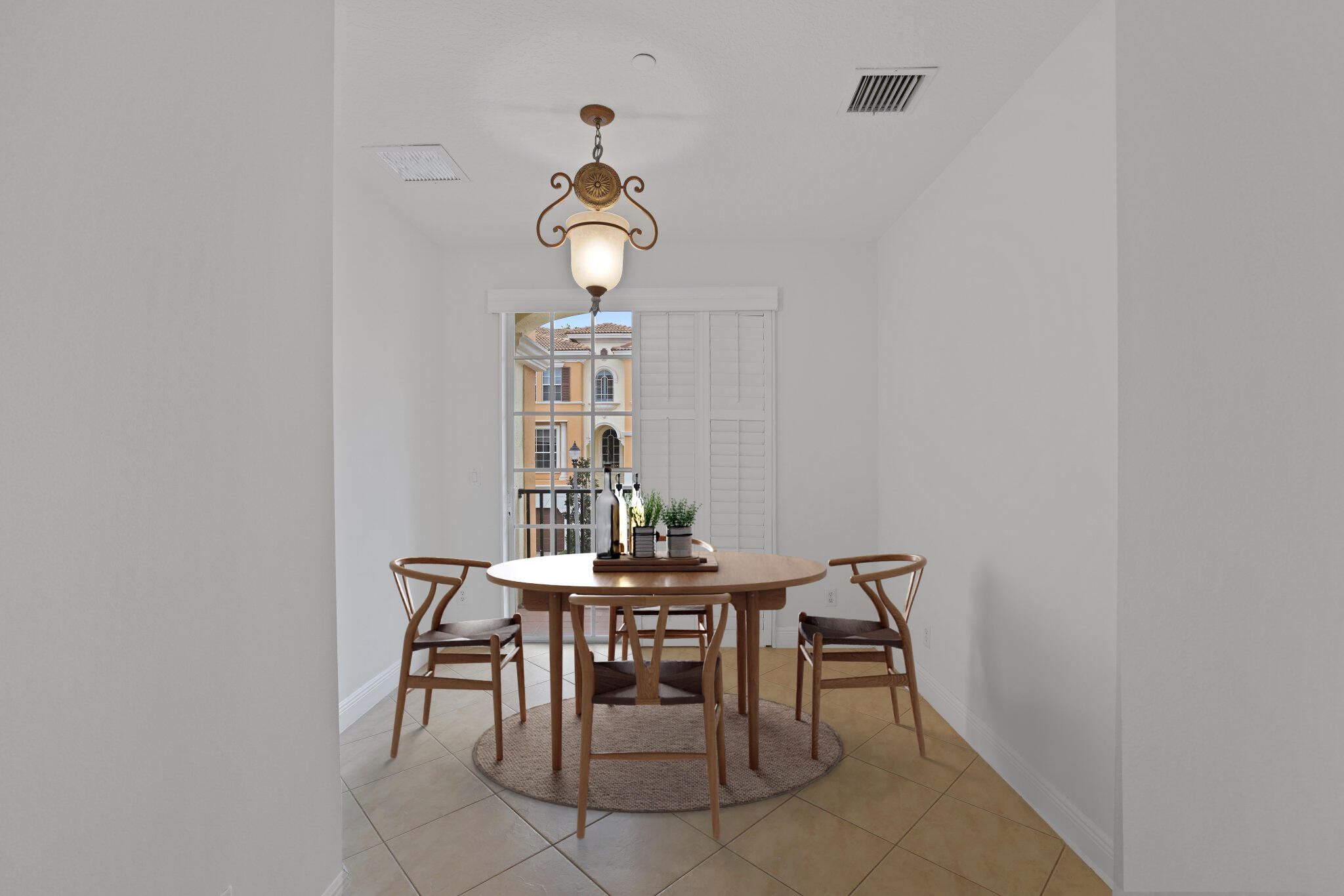 613 NE Francesca Lane