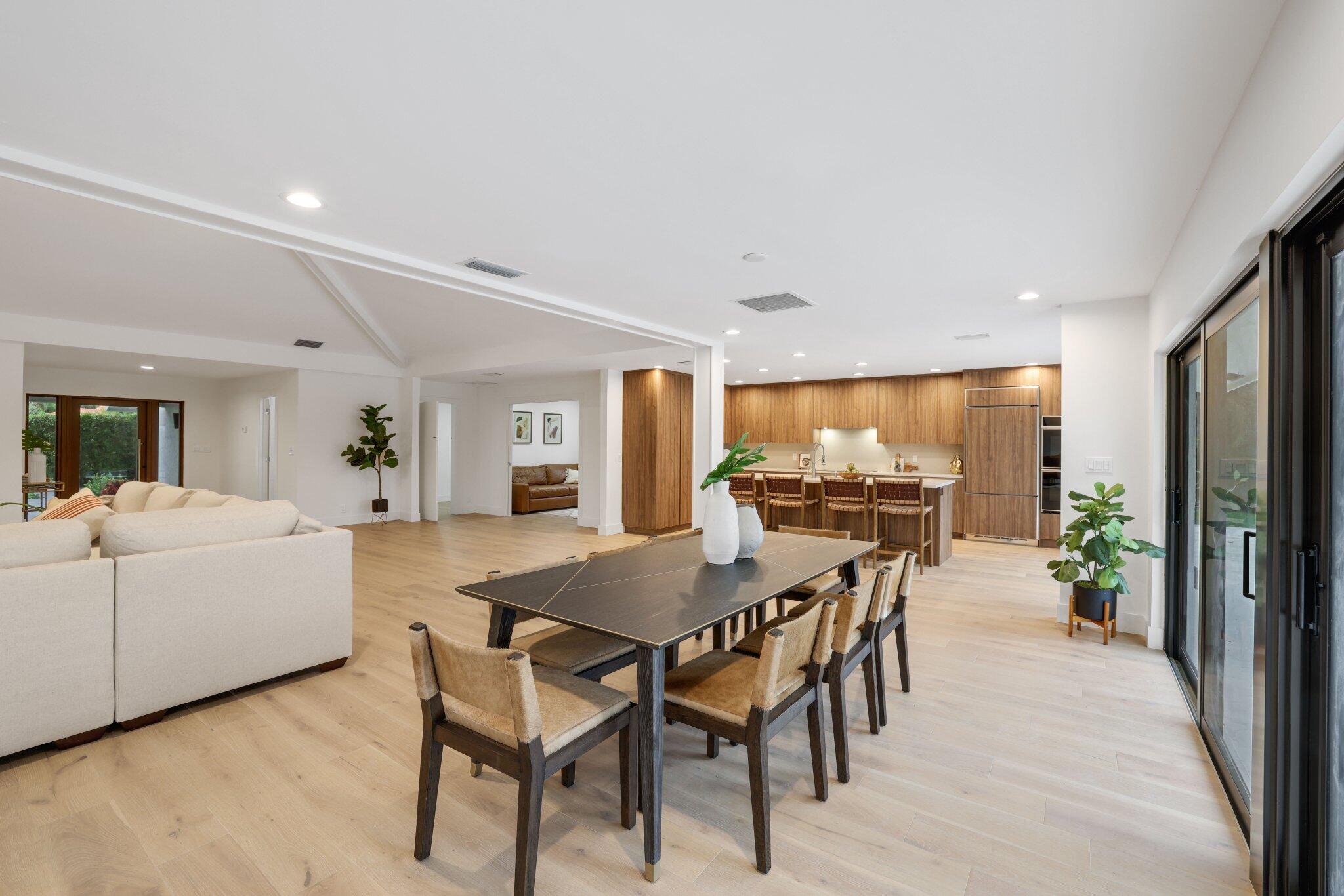 4315 Lakewood Drive
