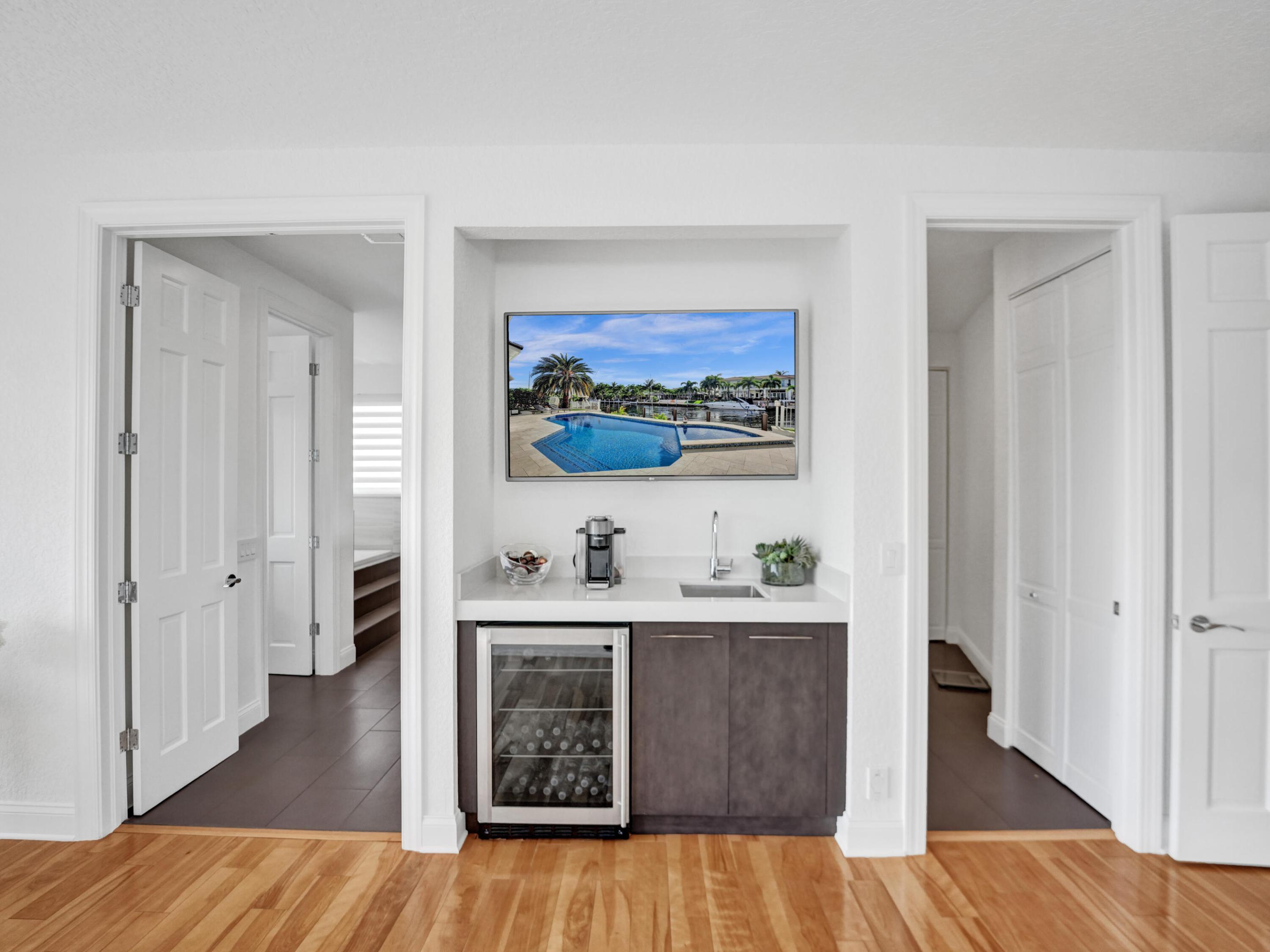 3730 NE 27th Terrace, Lighthouse Point