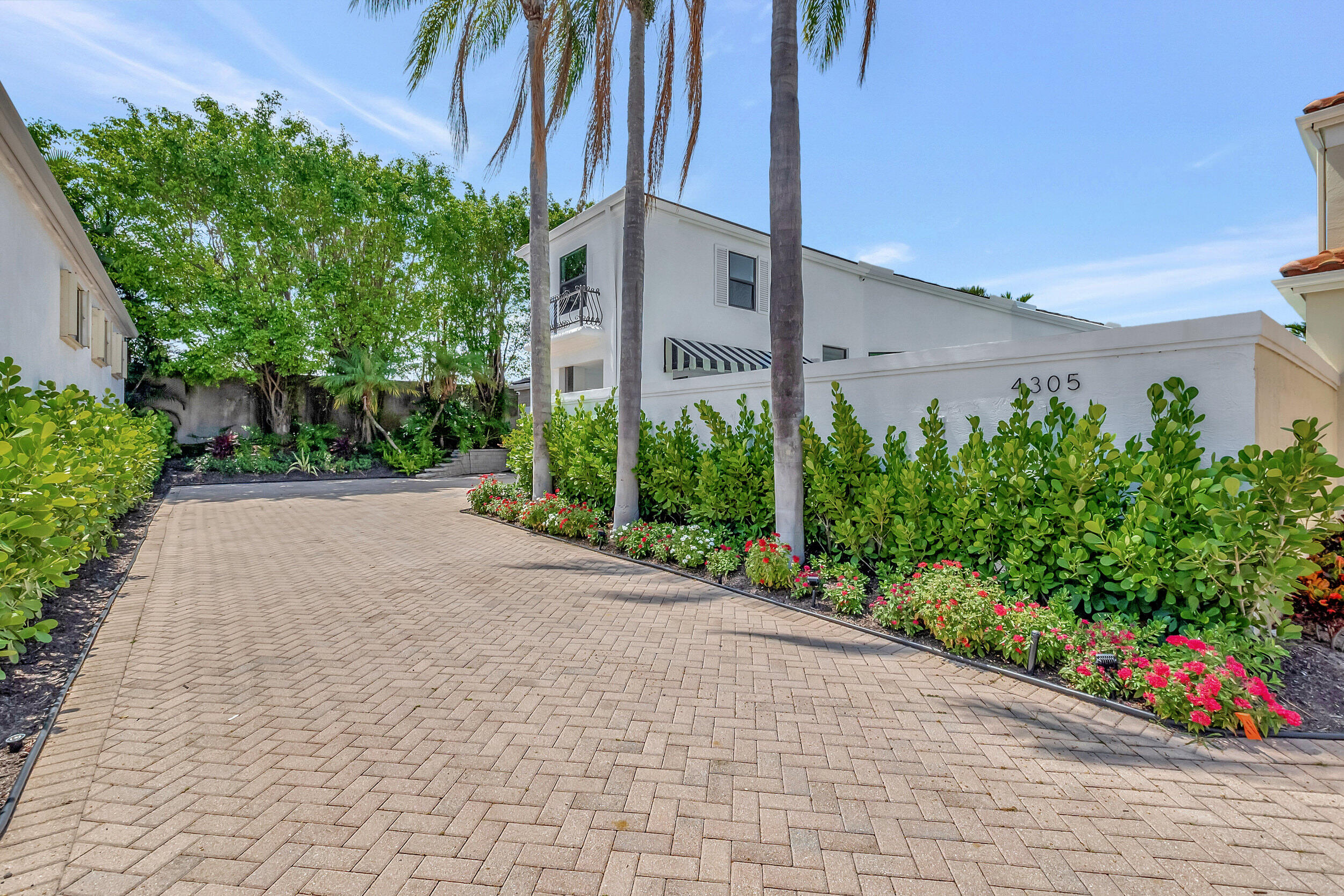 4305 NW 63rd Place, Boca Raton