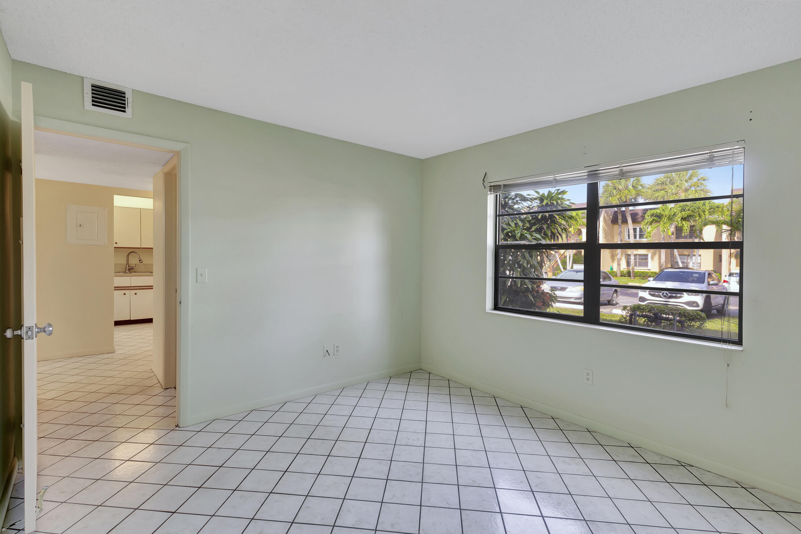 130 Lake Nancy Drive Unit: 106