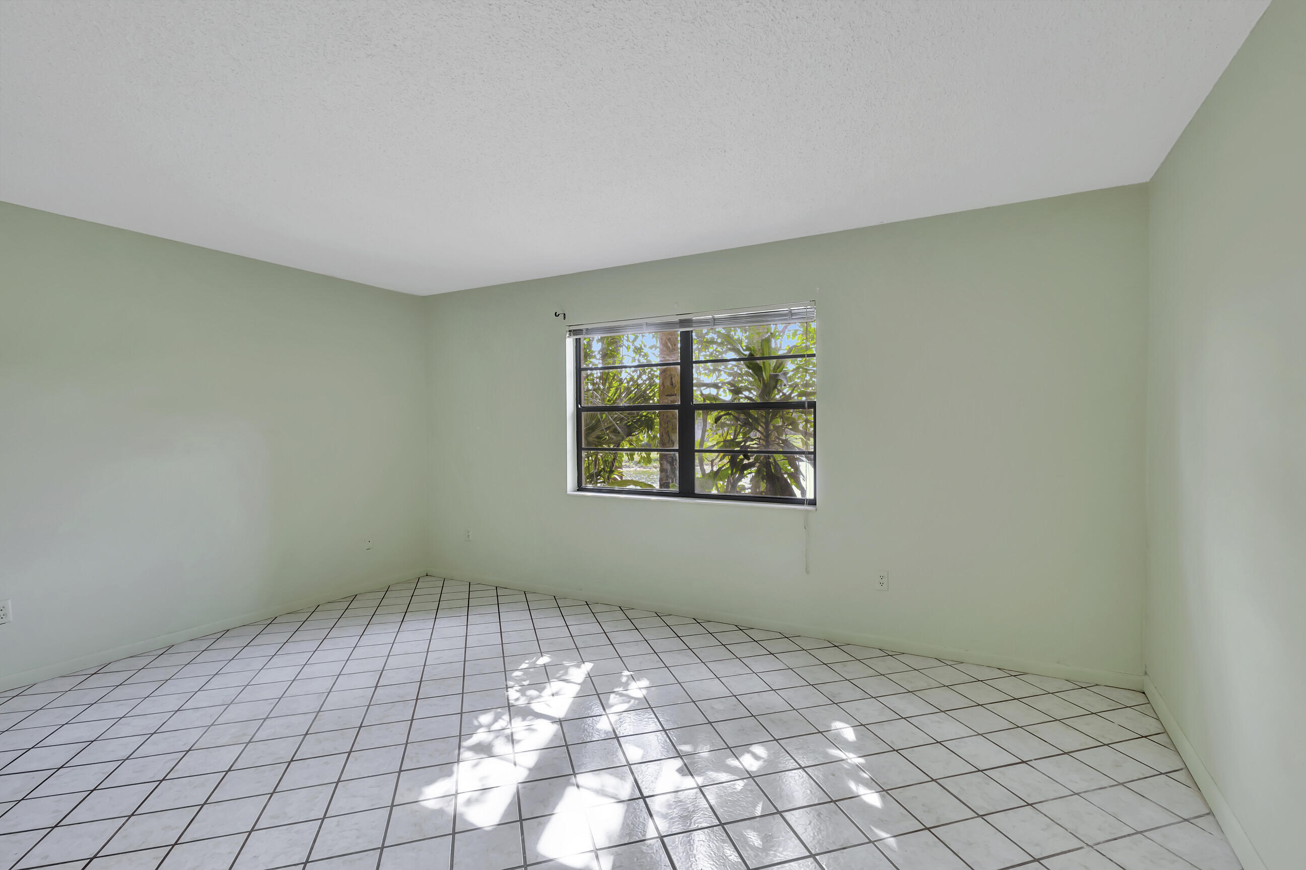 130 Lake Nancy Drive Unit: 106