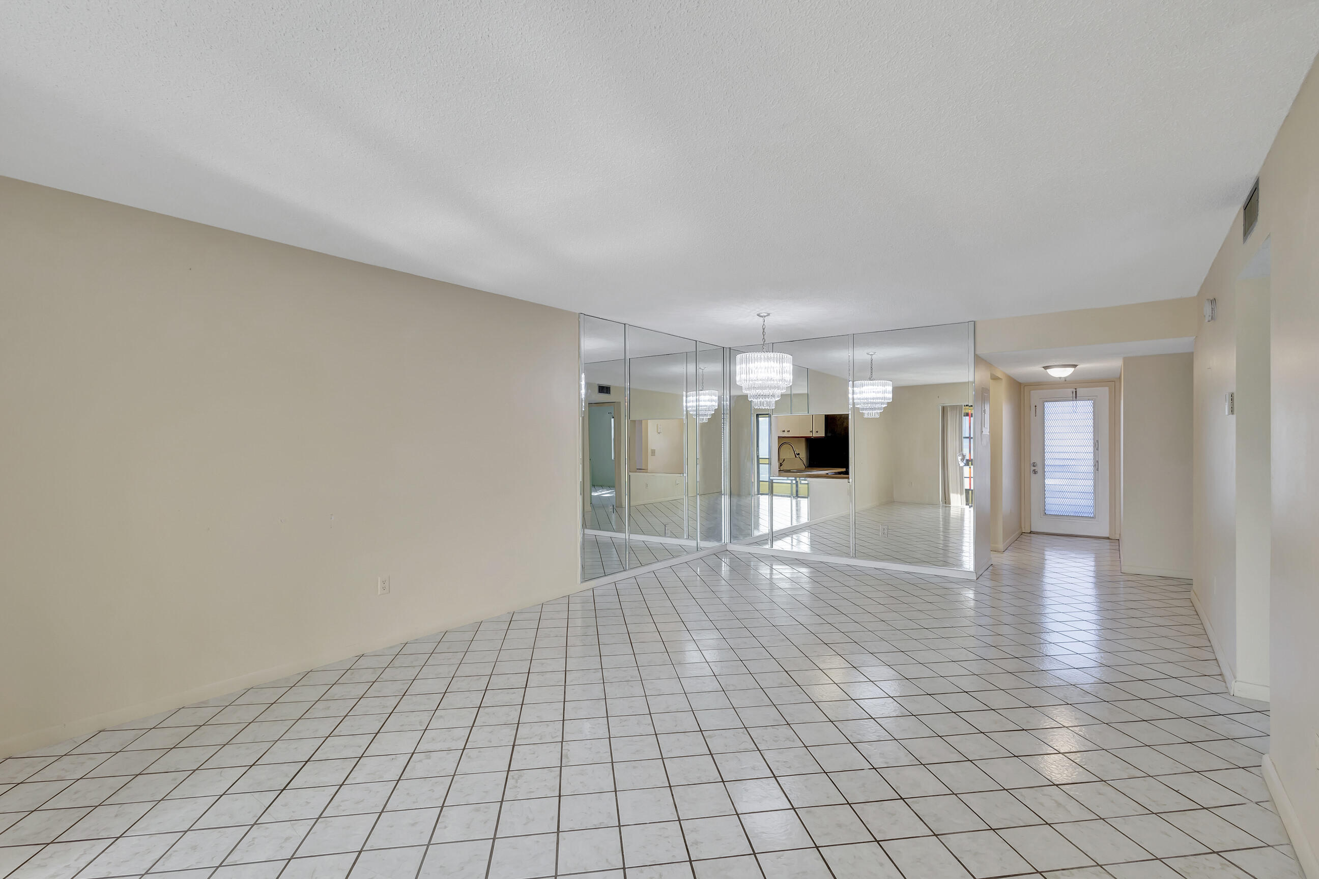 130 Lake Nancy Drive Unit: 106