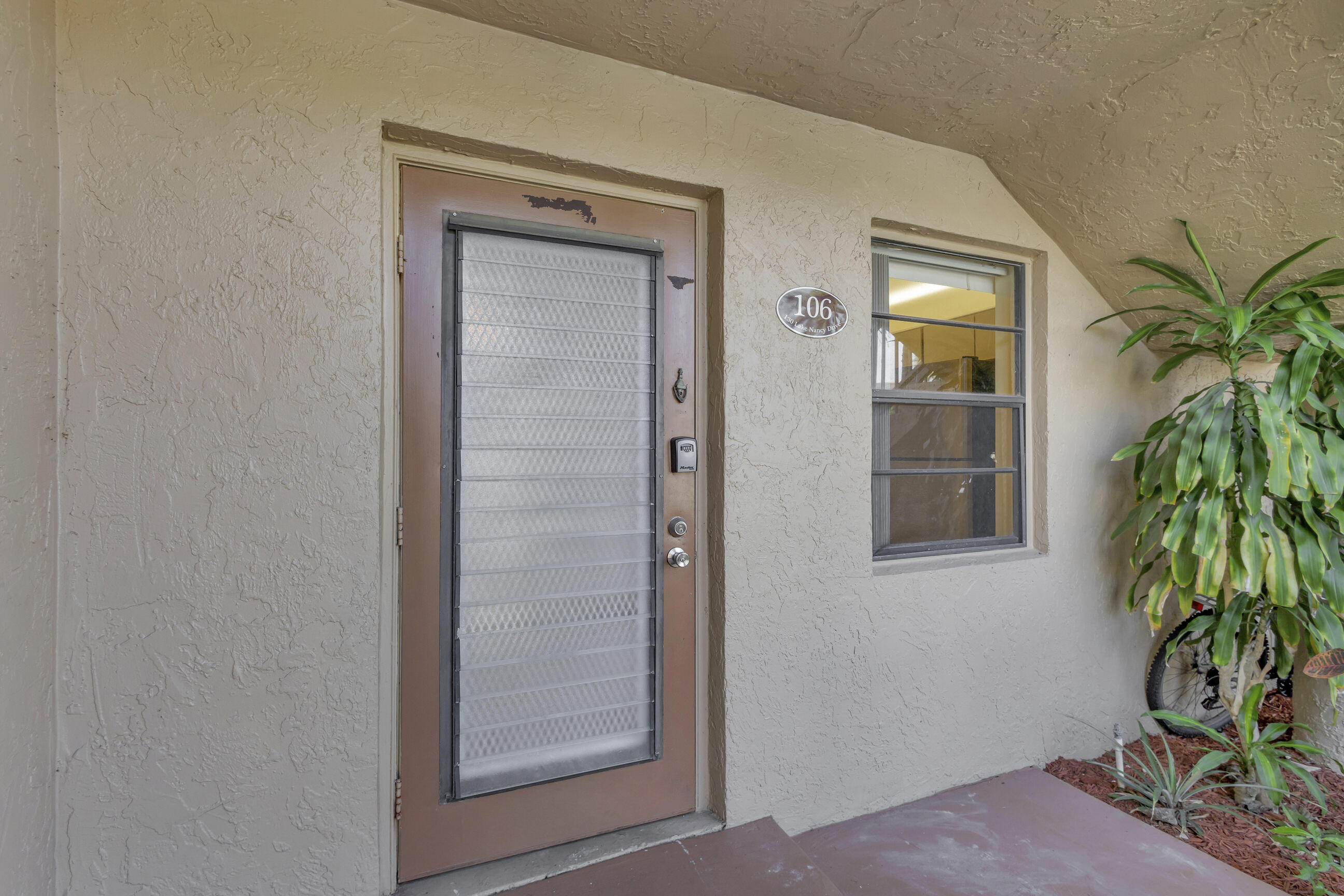 130 Lake Nancy Drive Unit: 106