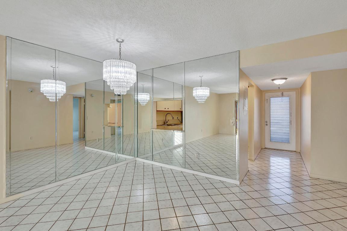 130 Lake Nancy Drive Unit: 106