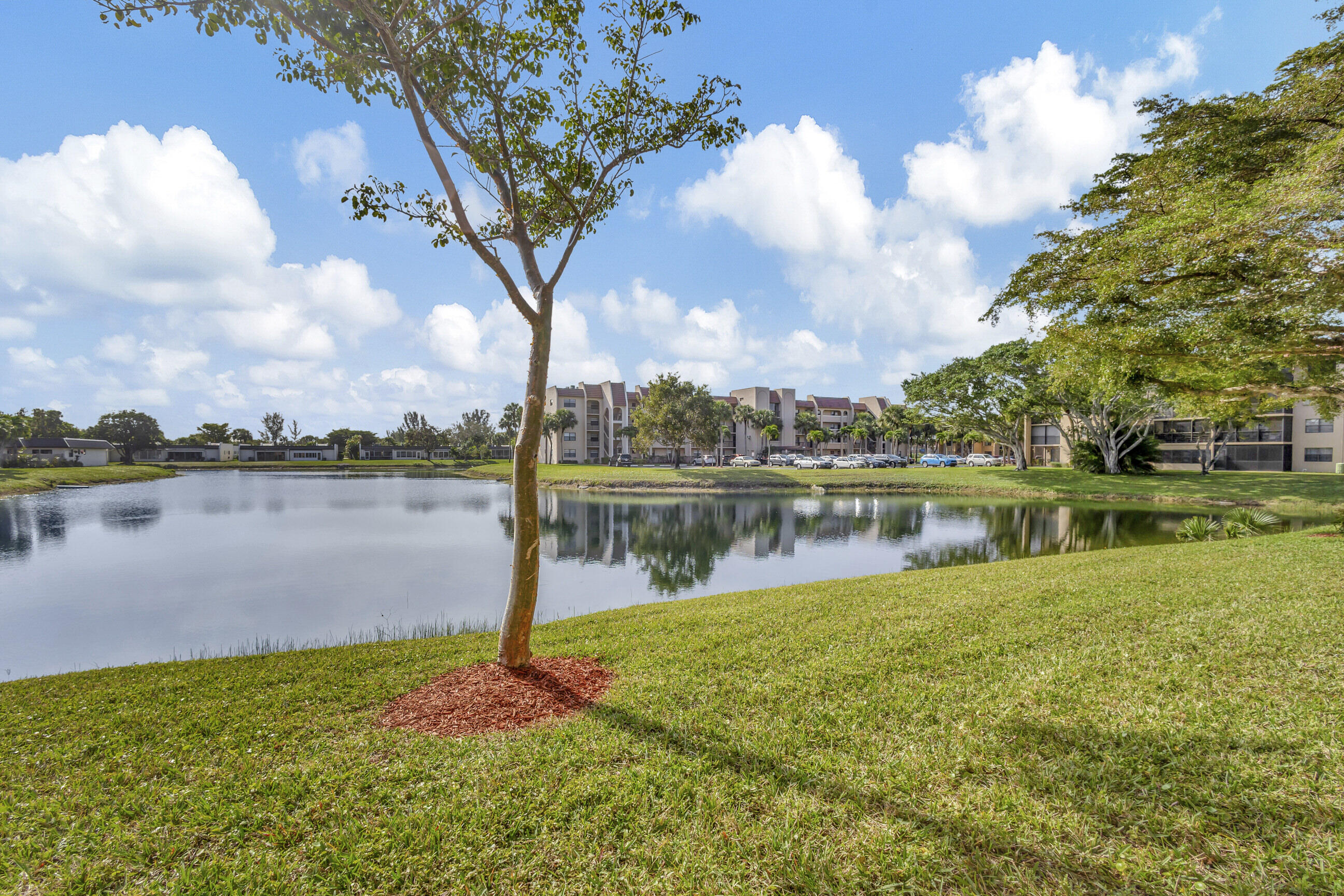 130 Lake Nancy Drive Unit: 106