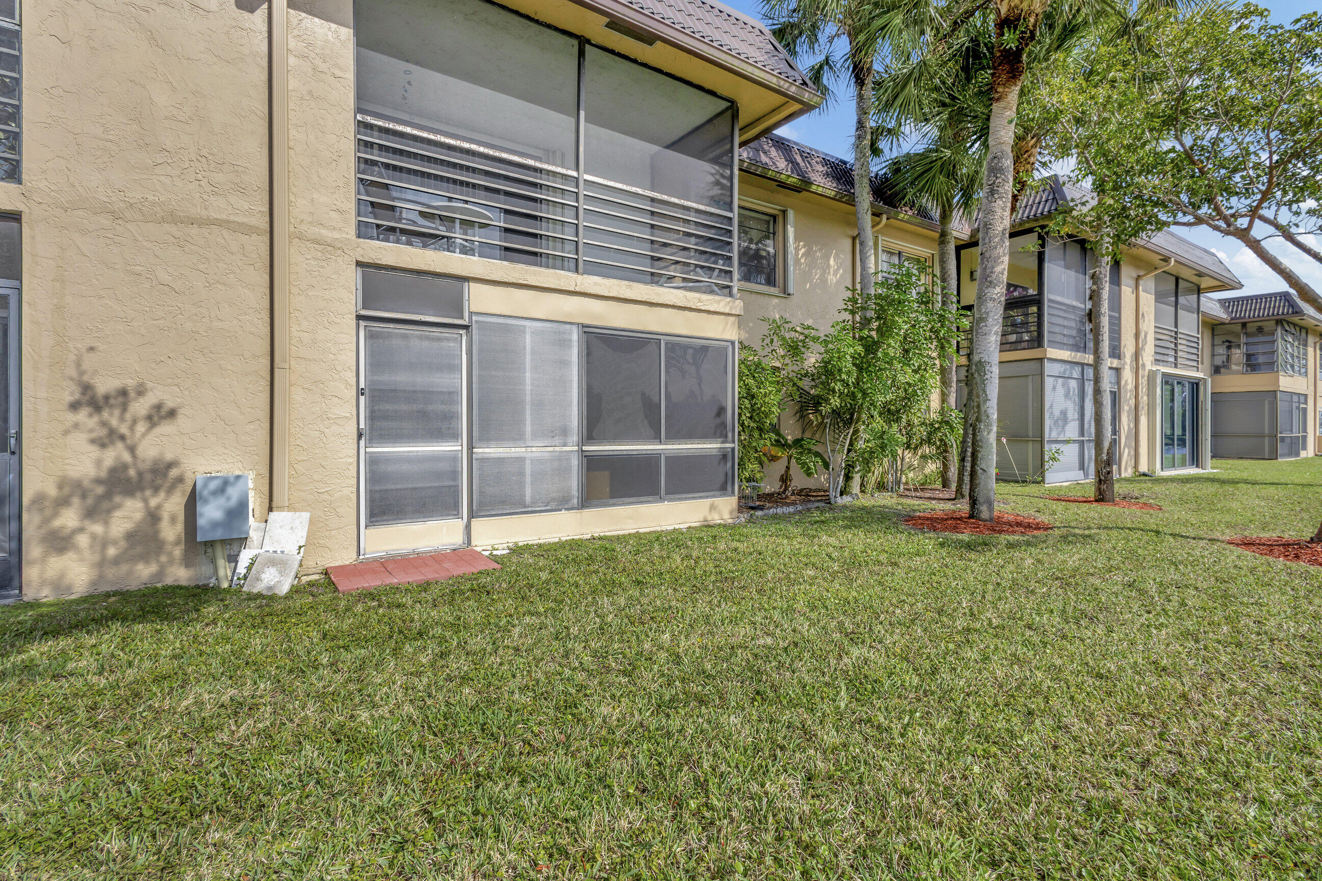 130 Lake Nancy Drive Unit: 106