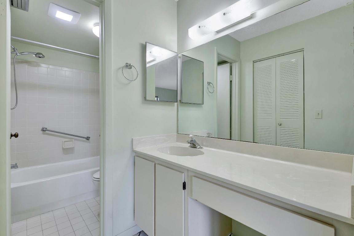 130 Lake Nancy Drive Unit: 106