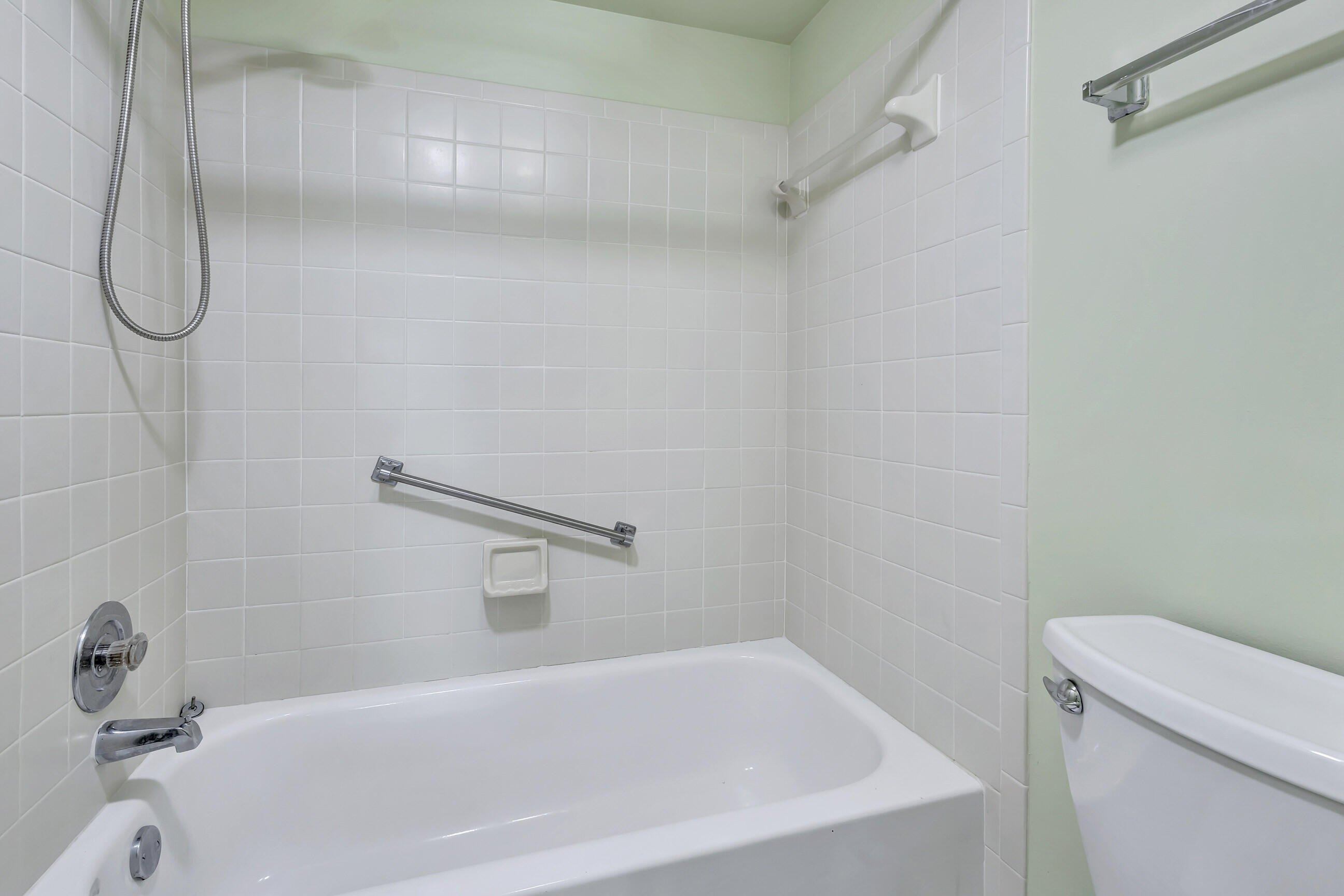 130 Lake Nancy Drive Unit: 106