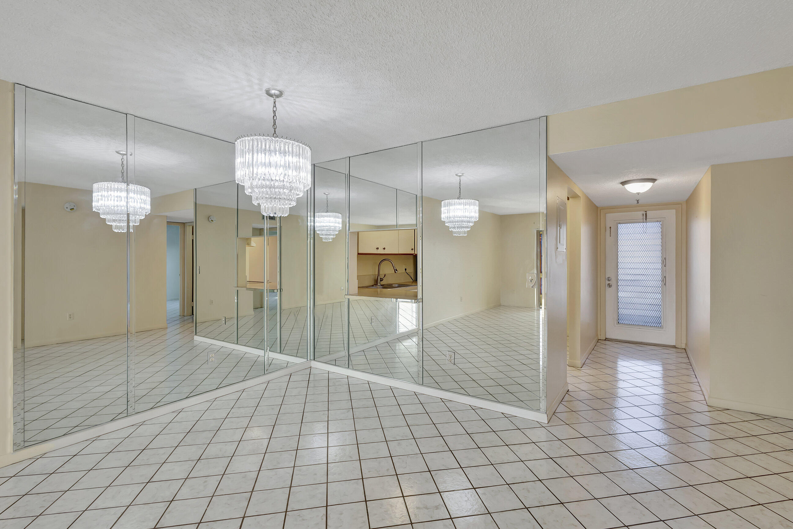 130 Lake Nancy Drive Unit: 106