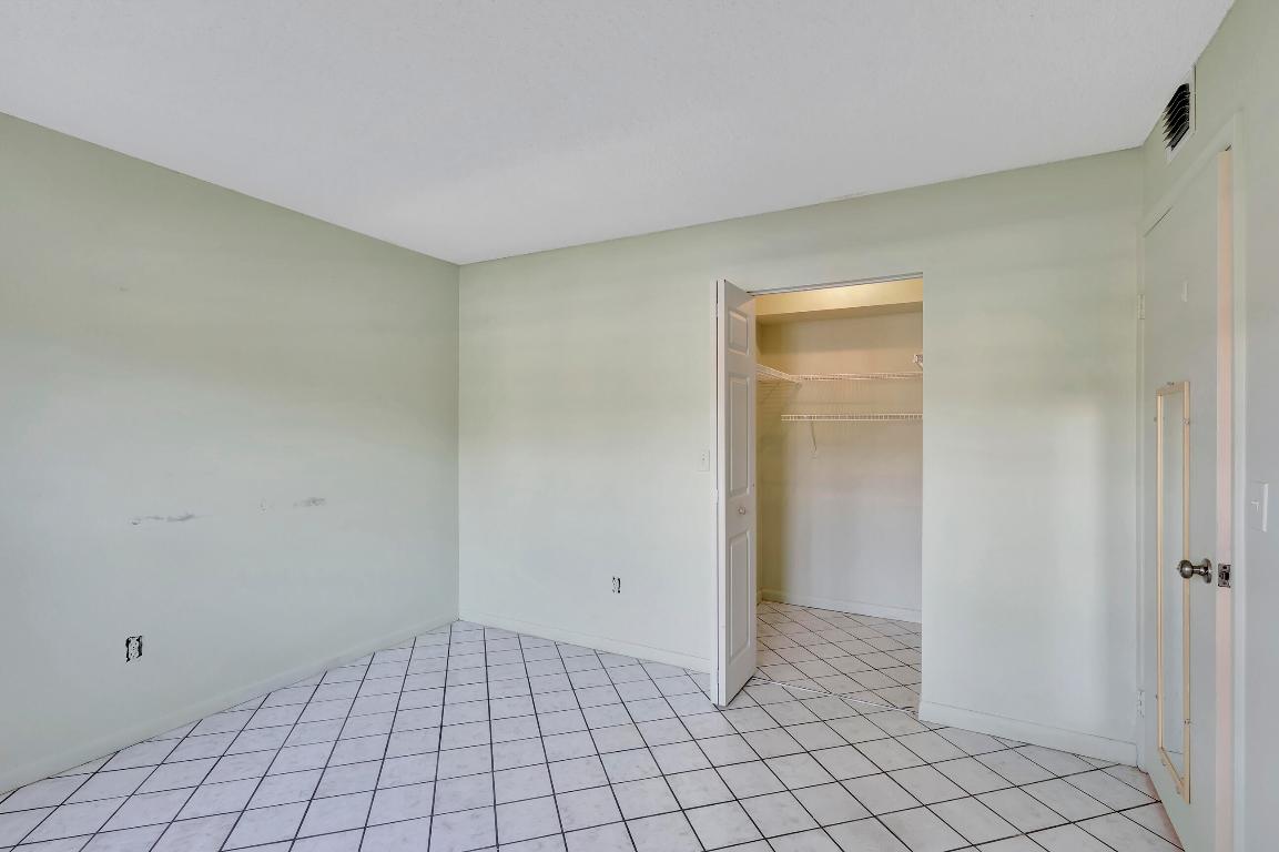 130 Lake Nancy Drive Unit: 106