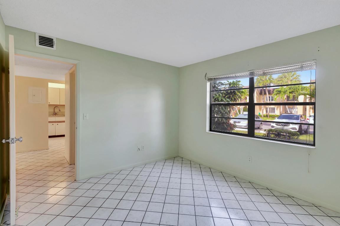 130 Lake Nancy Drive Unit: 106