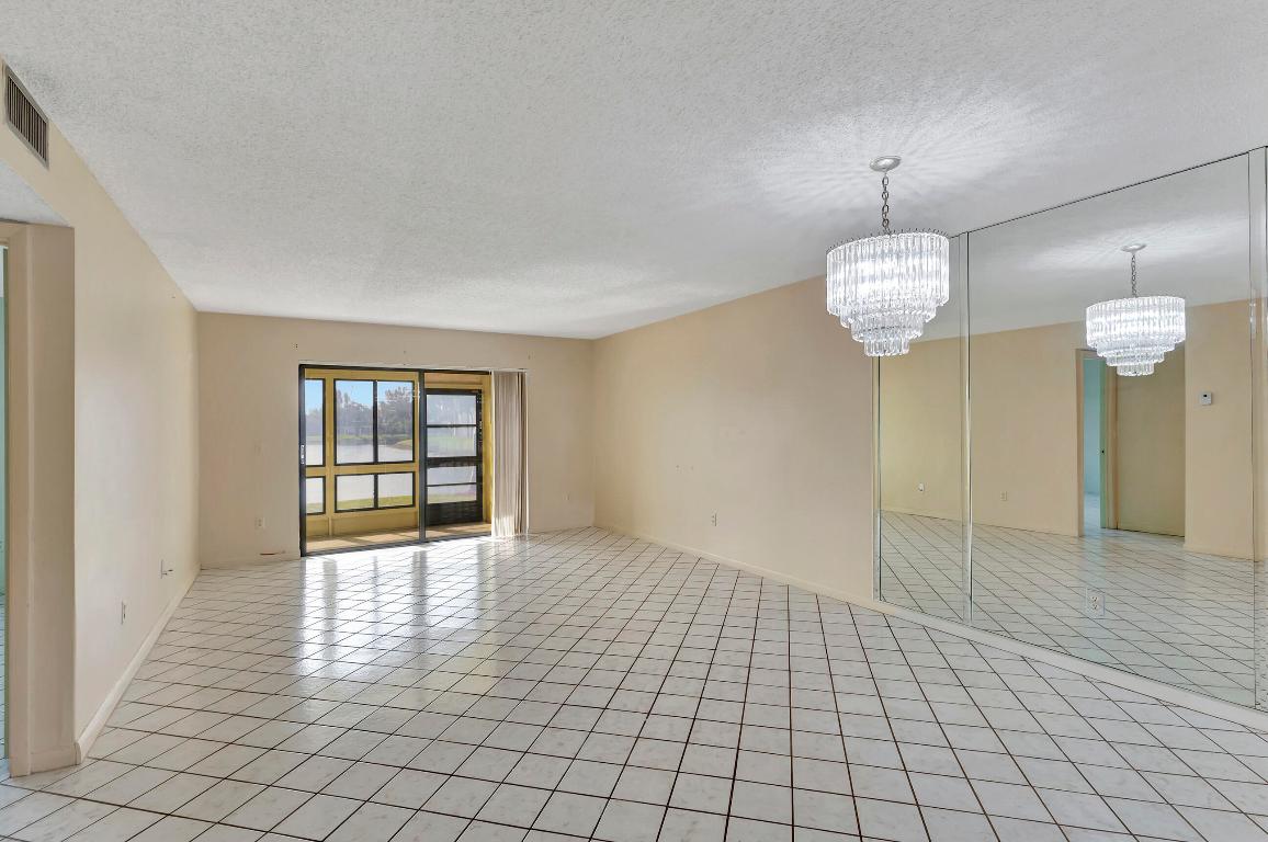 130 Lake Nancy Drive Unit: 106