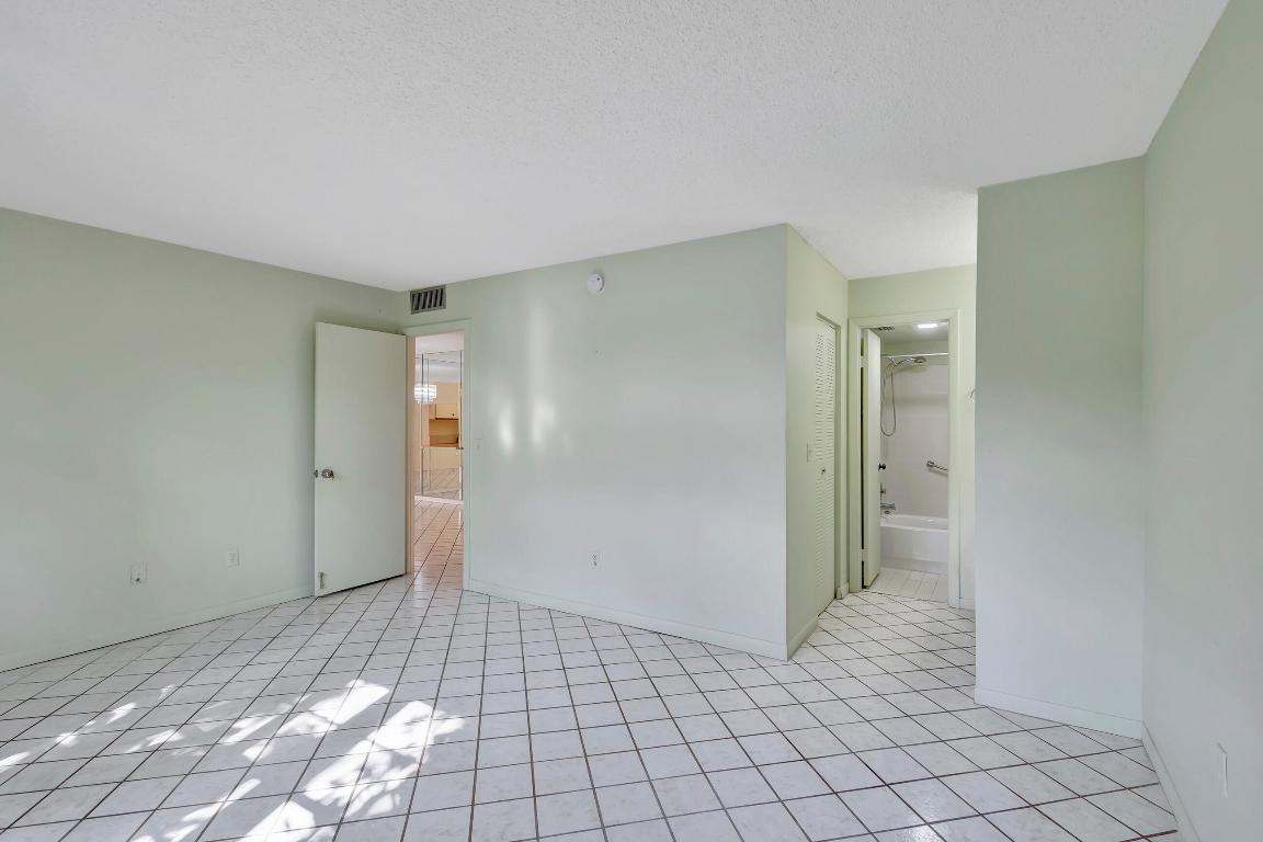 130 Lake Nancy Drive Unit: 106