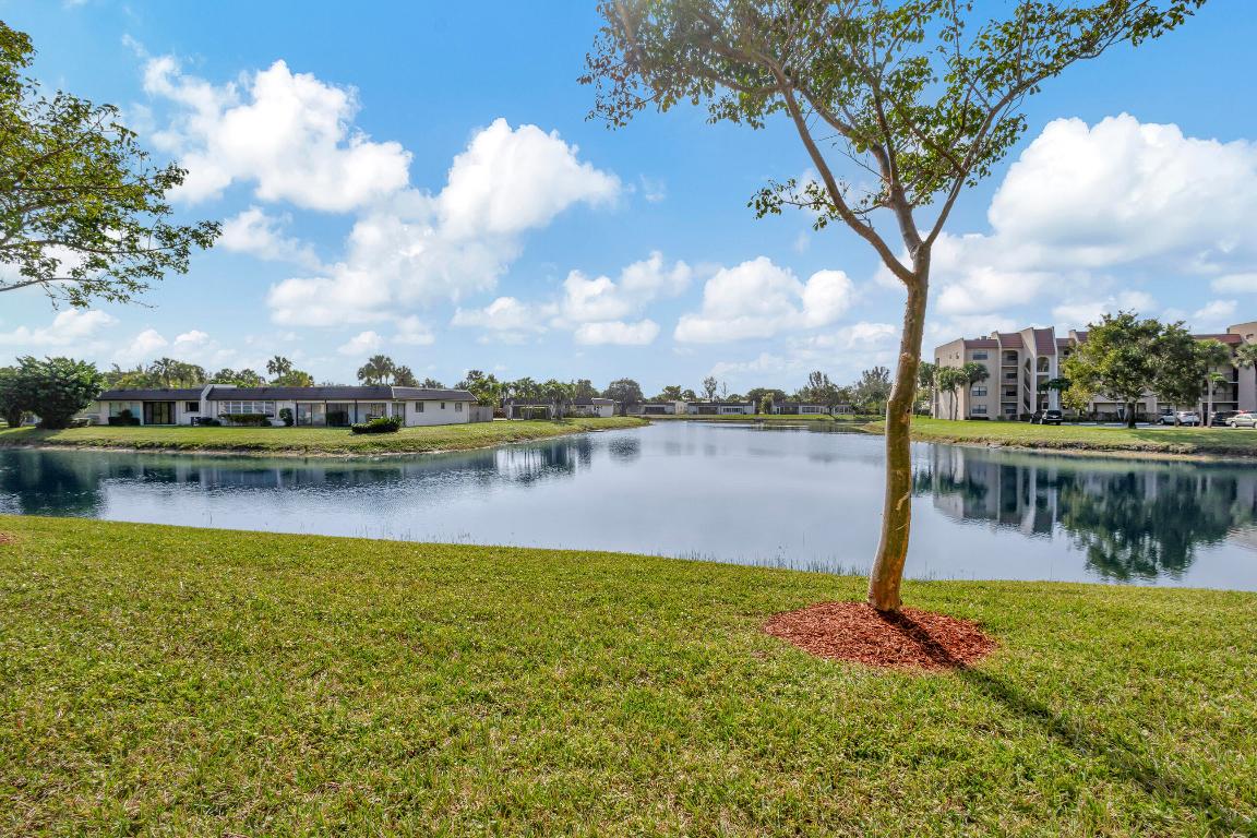 130 Lake Nancy Drive Unit: 106