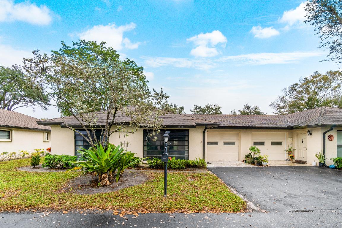 10086 Eaglewood Road A, Boynton Beach Unit: A
