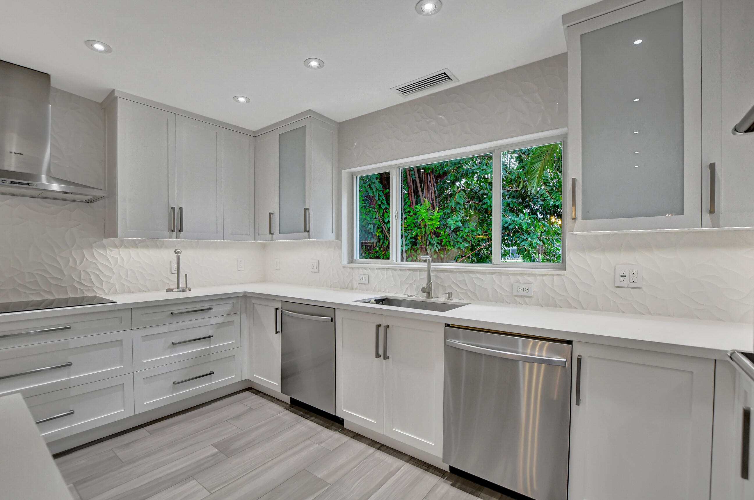 1107 SW 2nd Street SW, Boca Raton