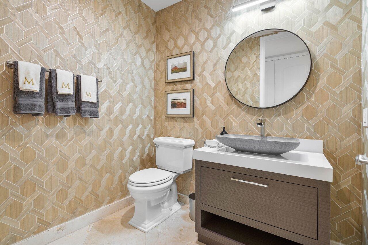 1 N Ocean Boulevard Unit: 303