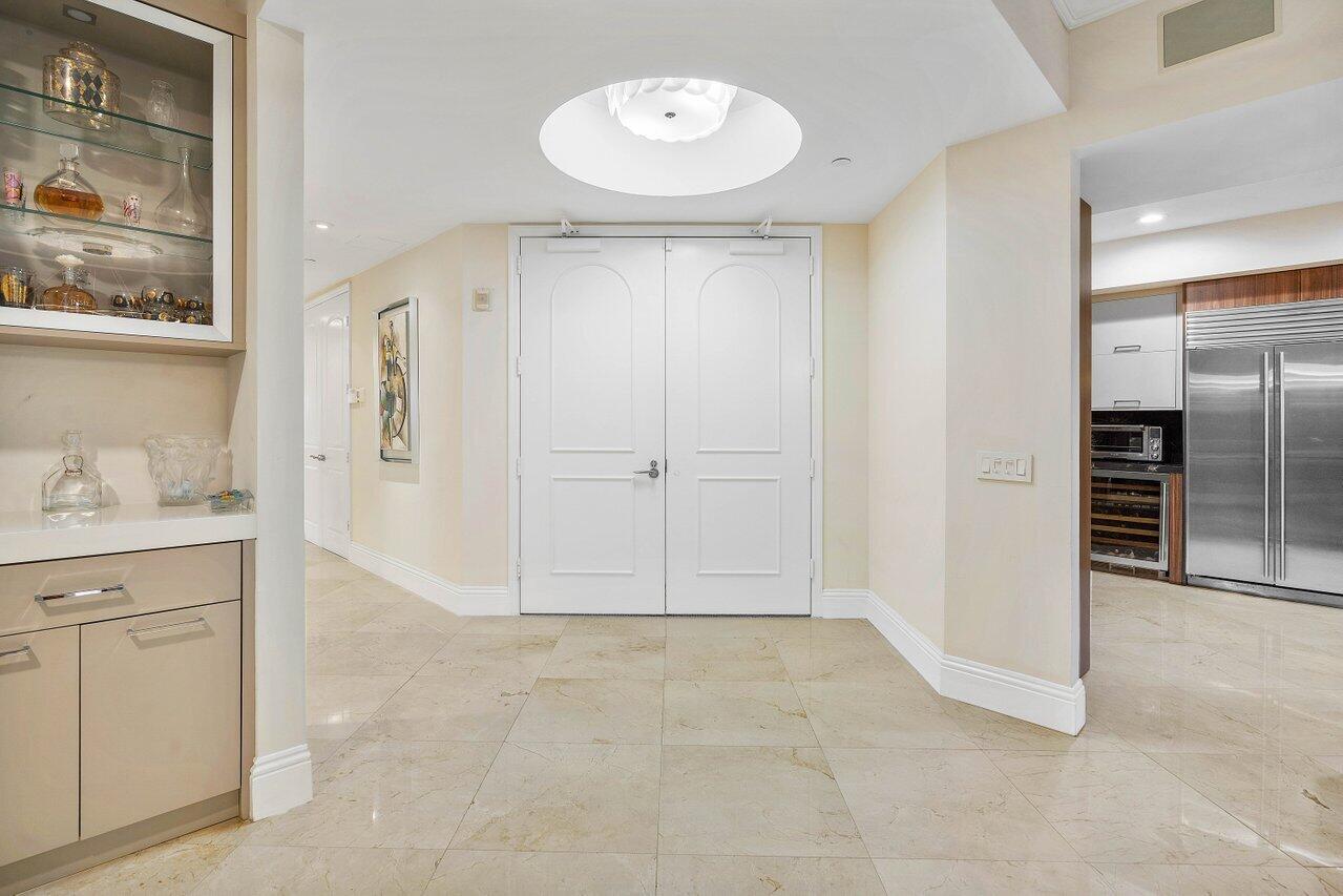 1 N Ocean Boulevard Unit: 303