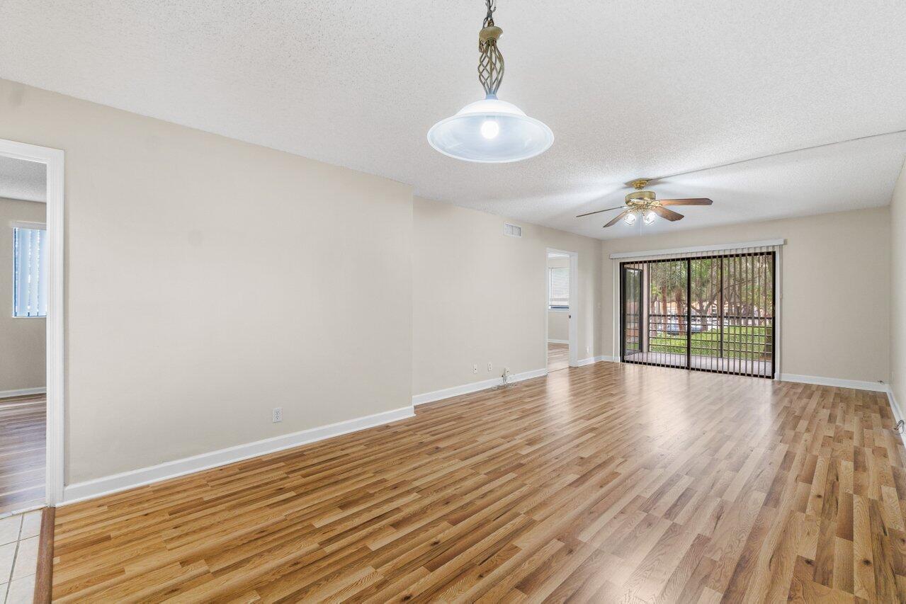 5981 Via Vermilya 201, Lake Worth Unit: 201