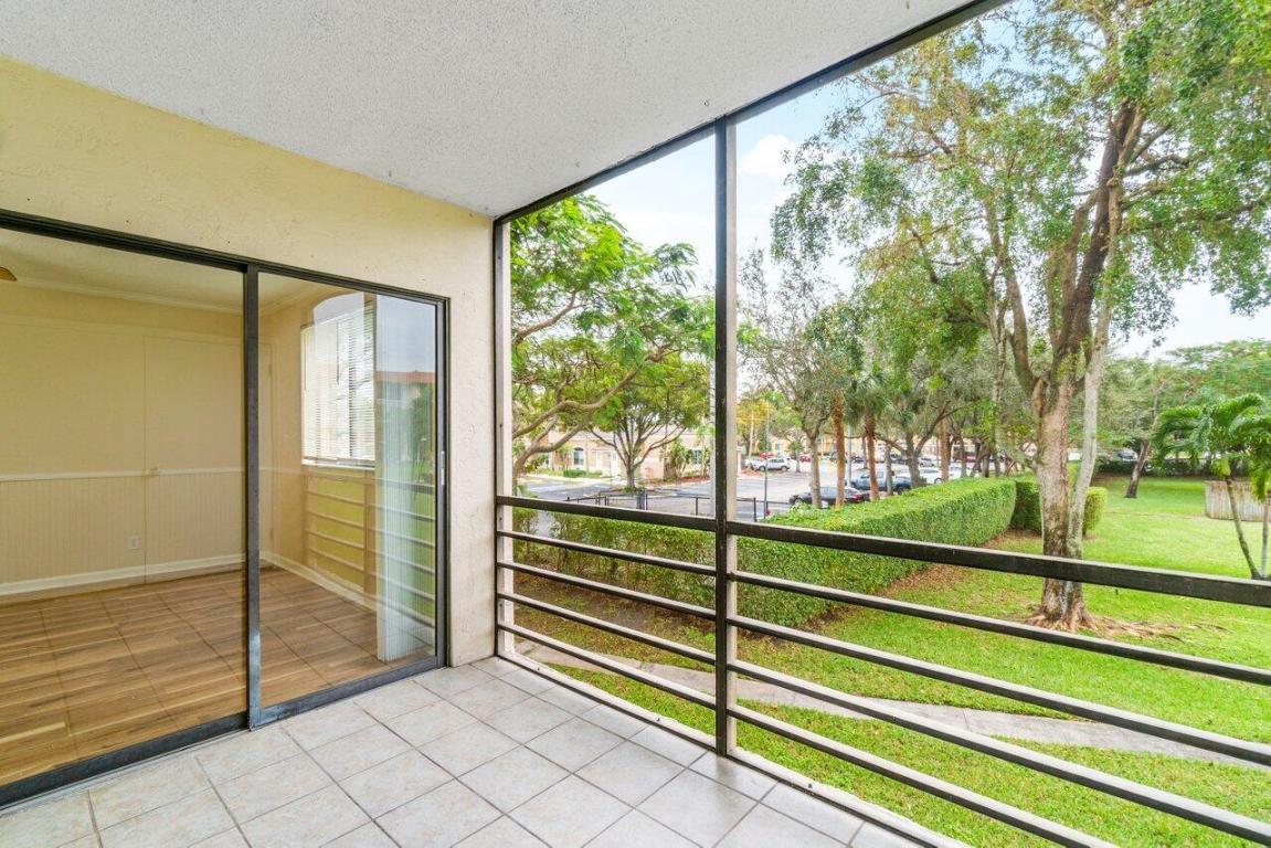 5981 Via Vermilya 201, Lake Worth Unit: 201