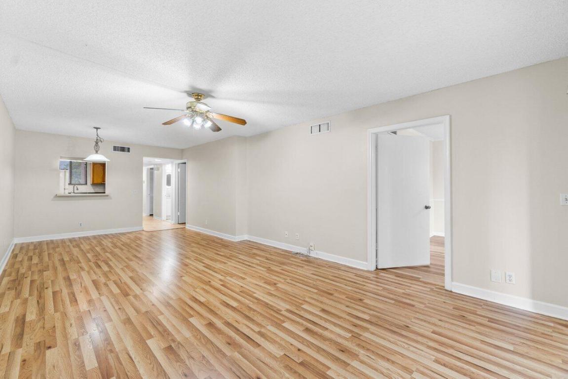5981 Via Vermilya 201, Lake Worth Unit: 201
