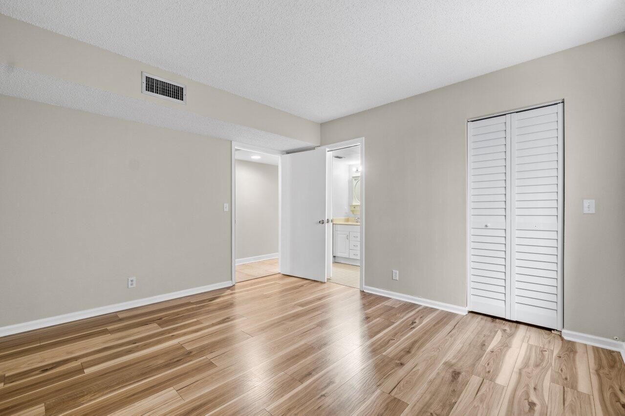 5981 Via Vermilya 201, Lake Worth Unit: 201