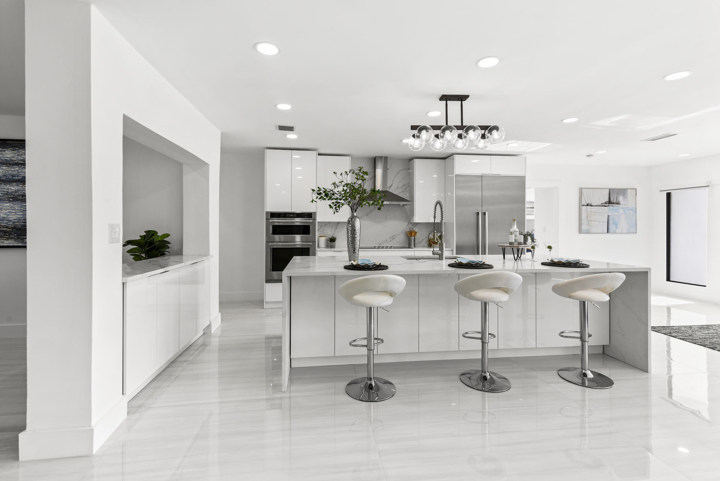 680 NE Harbour Drive