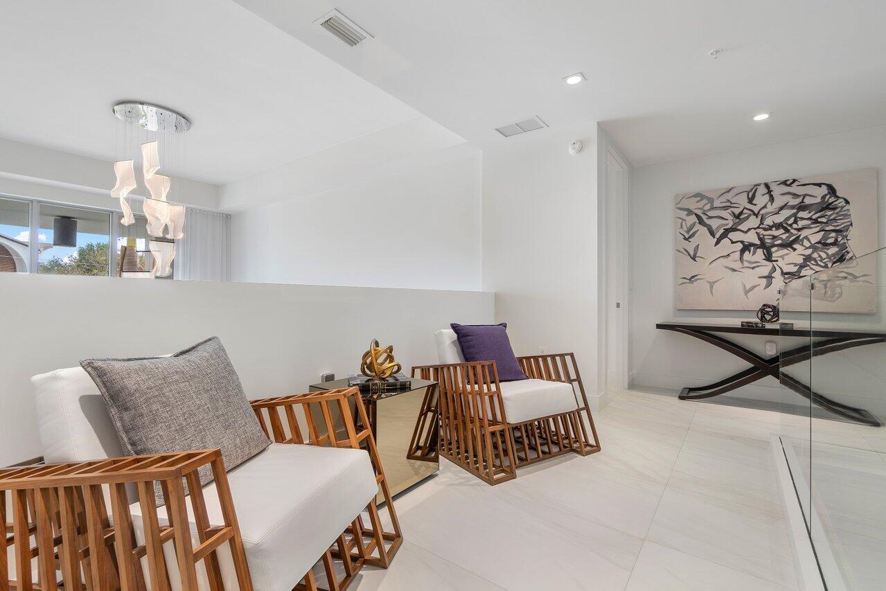 155 E Boca Raton Road Unit: Th2