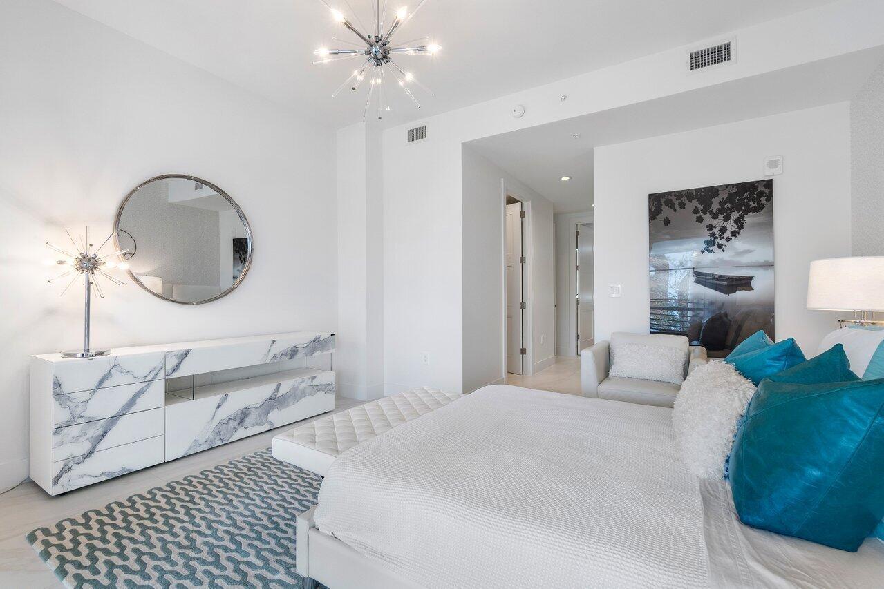 155 E Boca Raton Road Unit: Th2