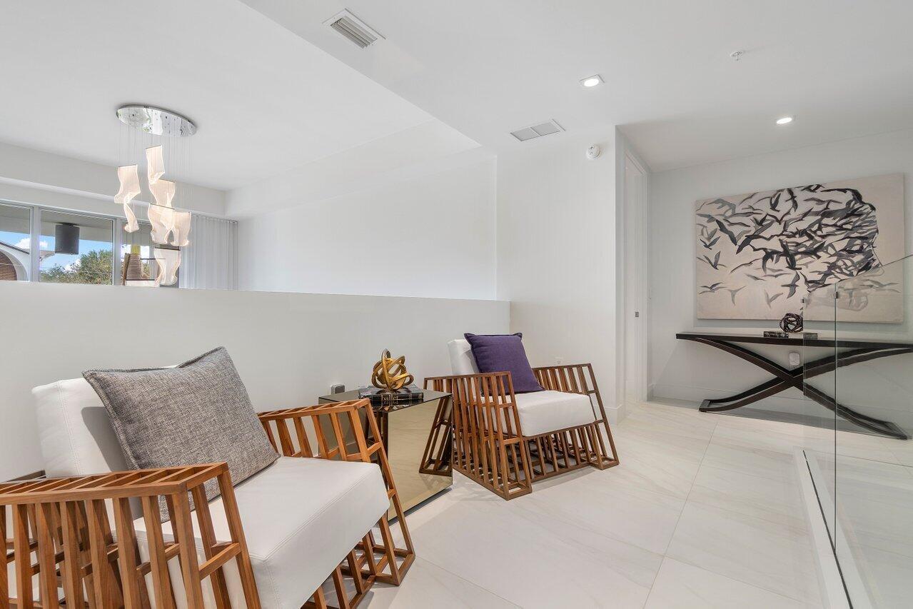 155 E Boca Raton Road Unit: Th2