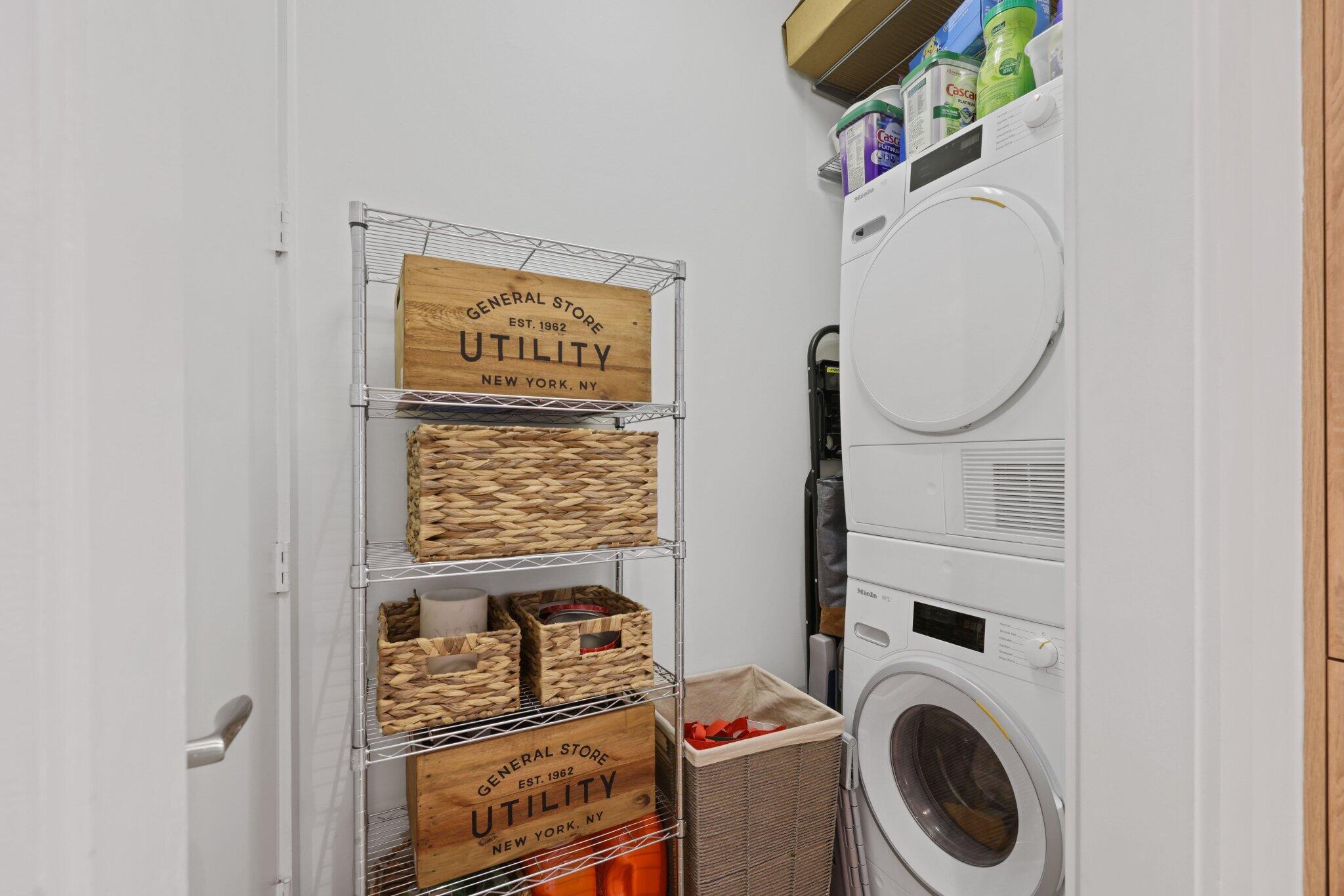 335 SE 6th Avenue Unit: 212