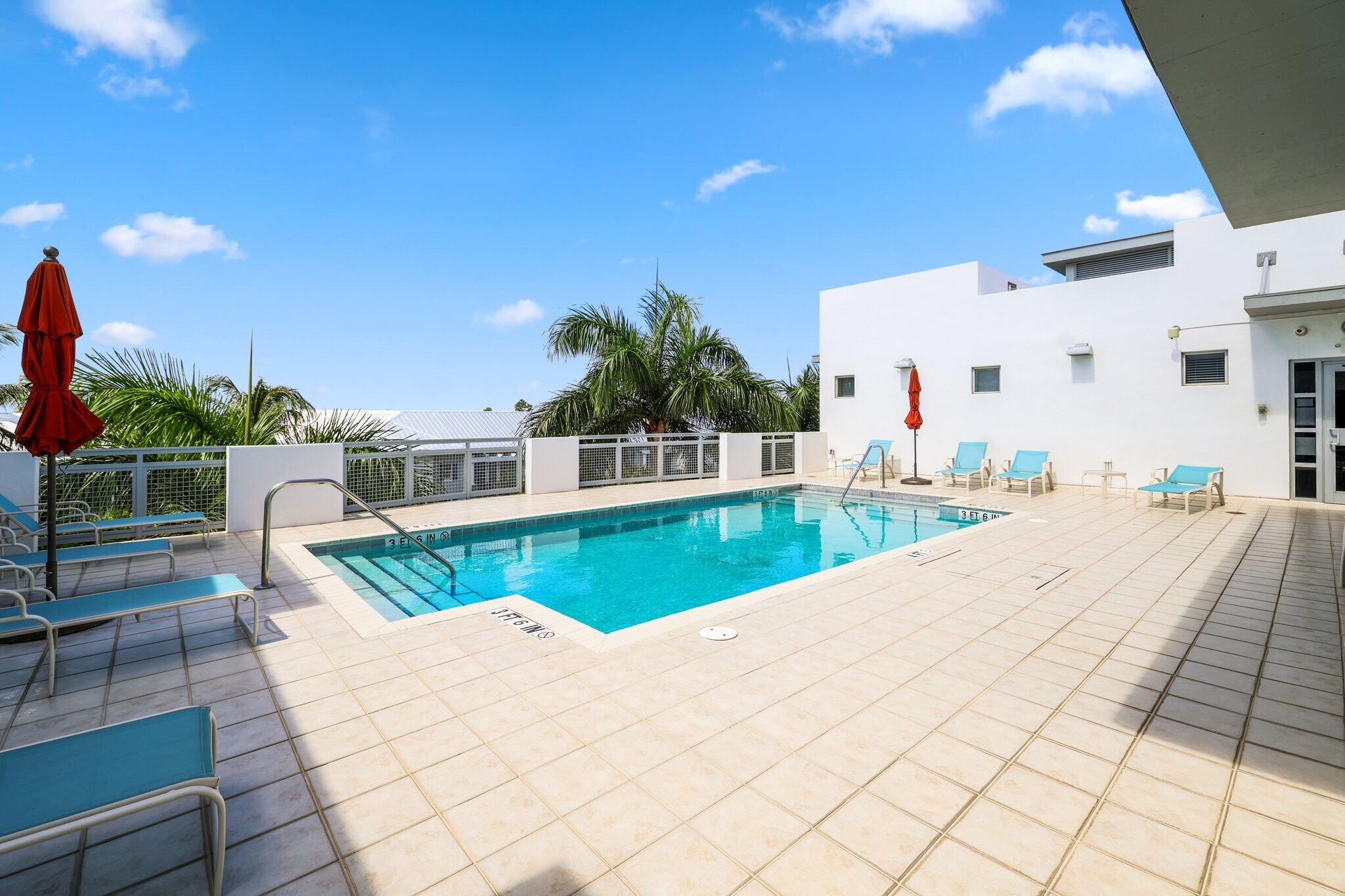 335 SE 6th Avenue Unit: 212