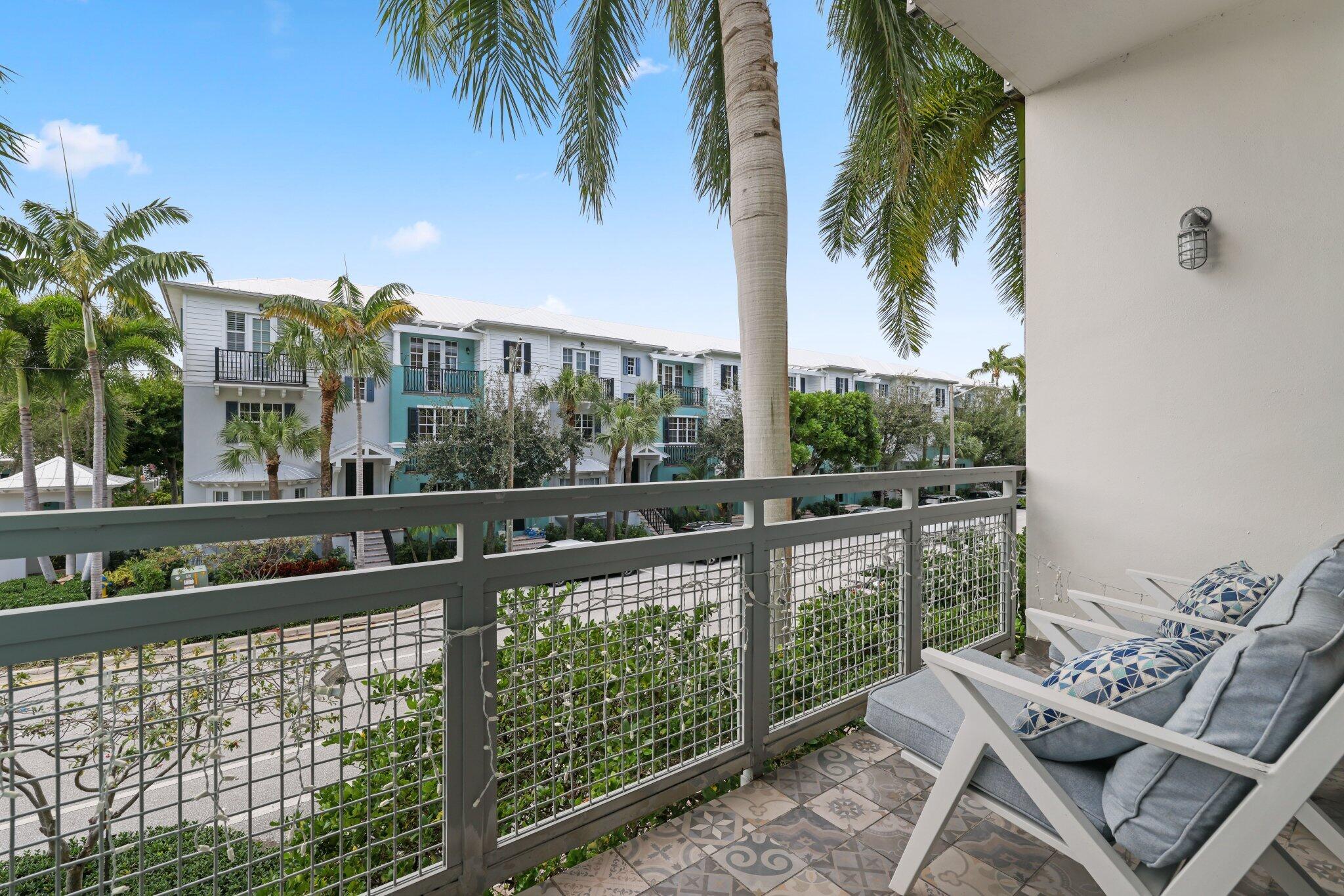 335 SE 6th Avenue Unit: 212