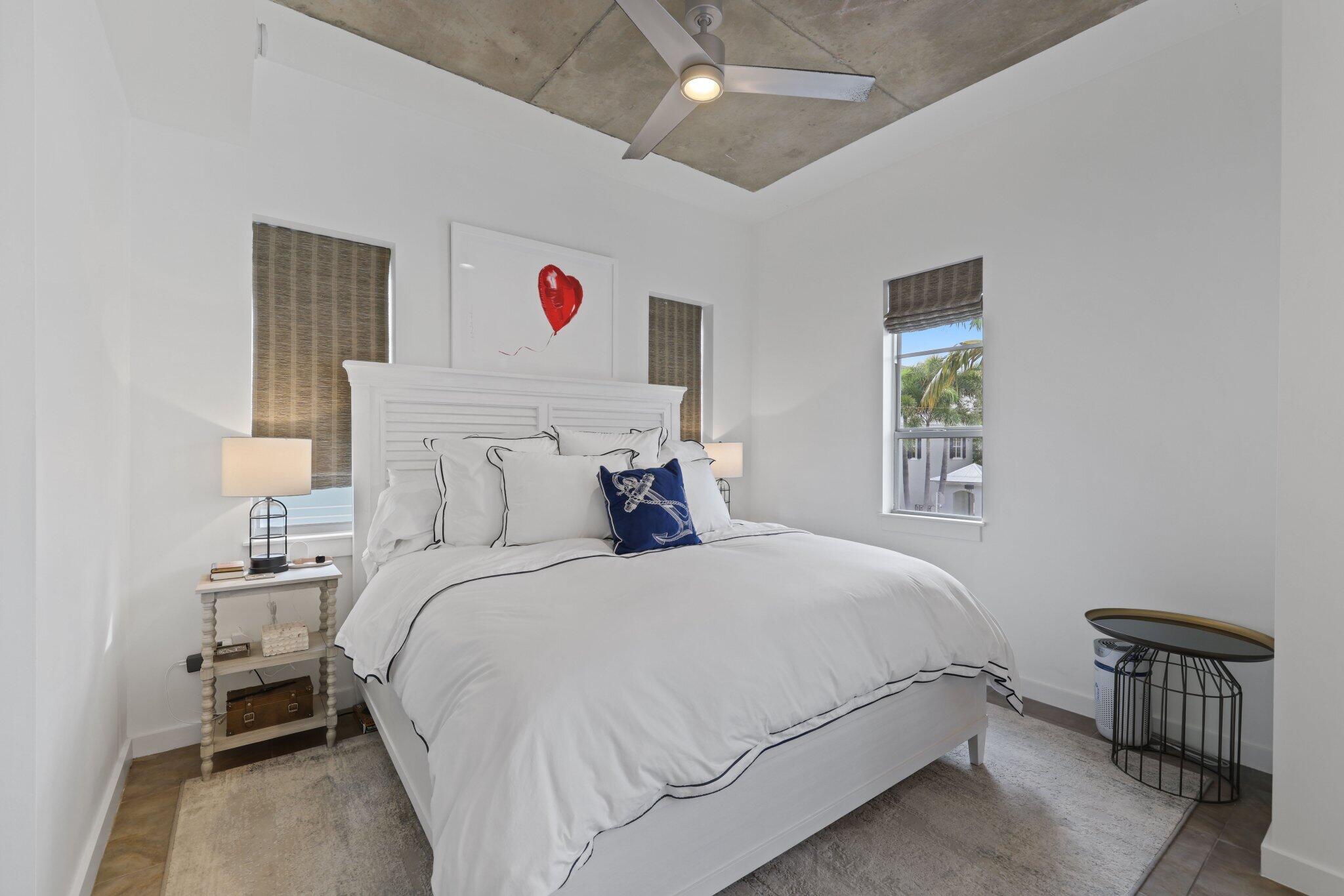 335 SE 6th Avenue Unit: 212