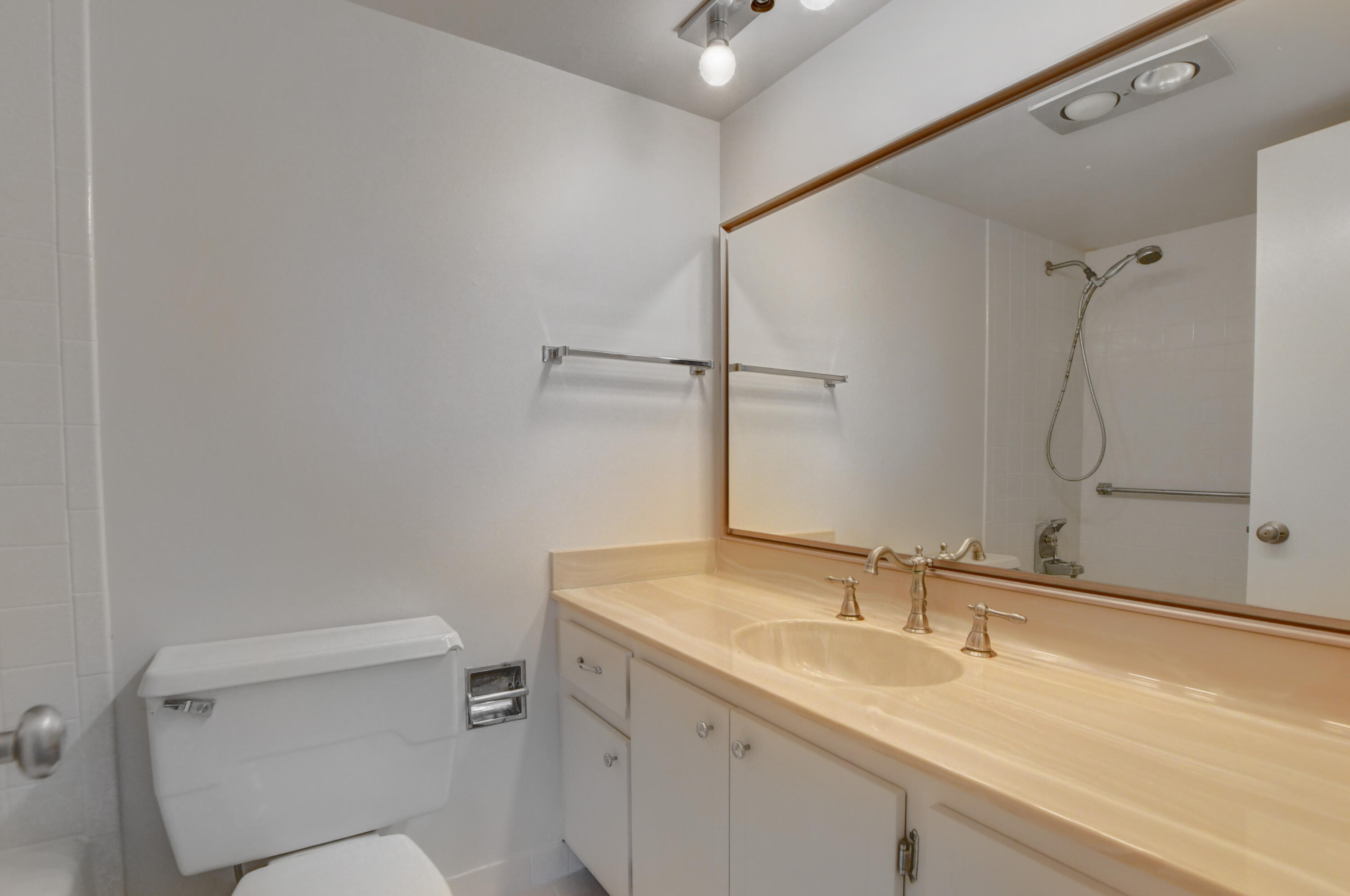 3300 S Ocean Boulevard 417-C